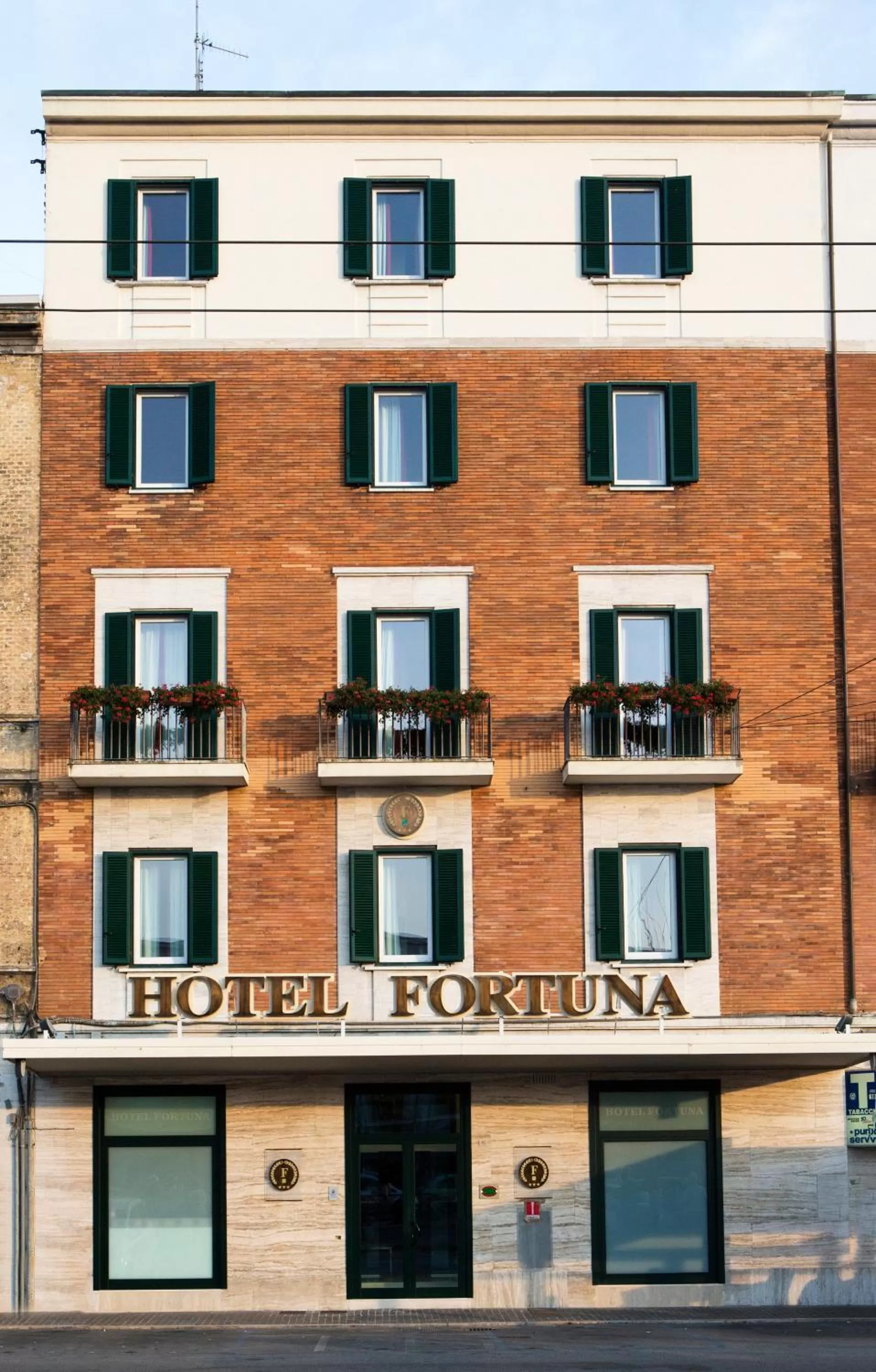 Facade/entrance in Hotel Fortuna