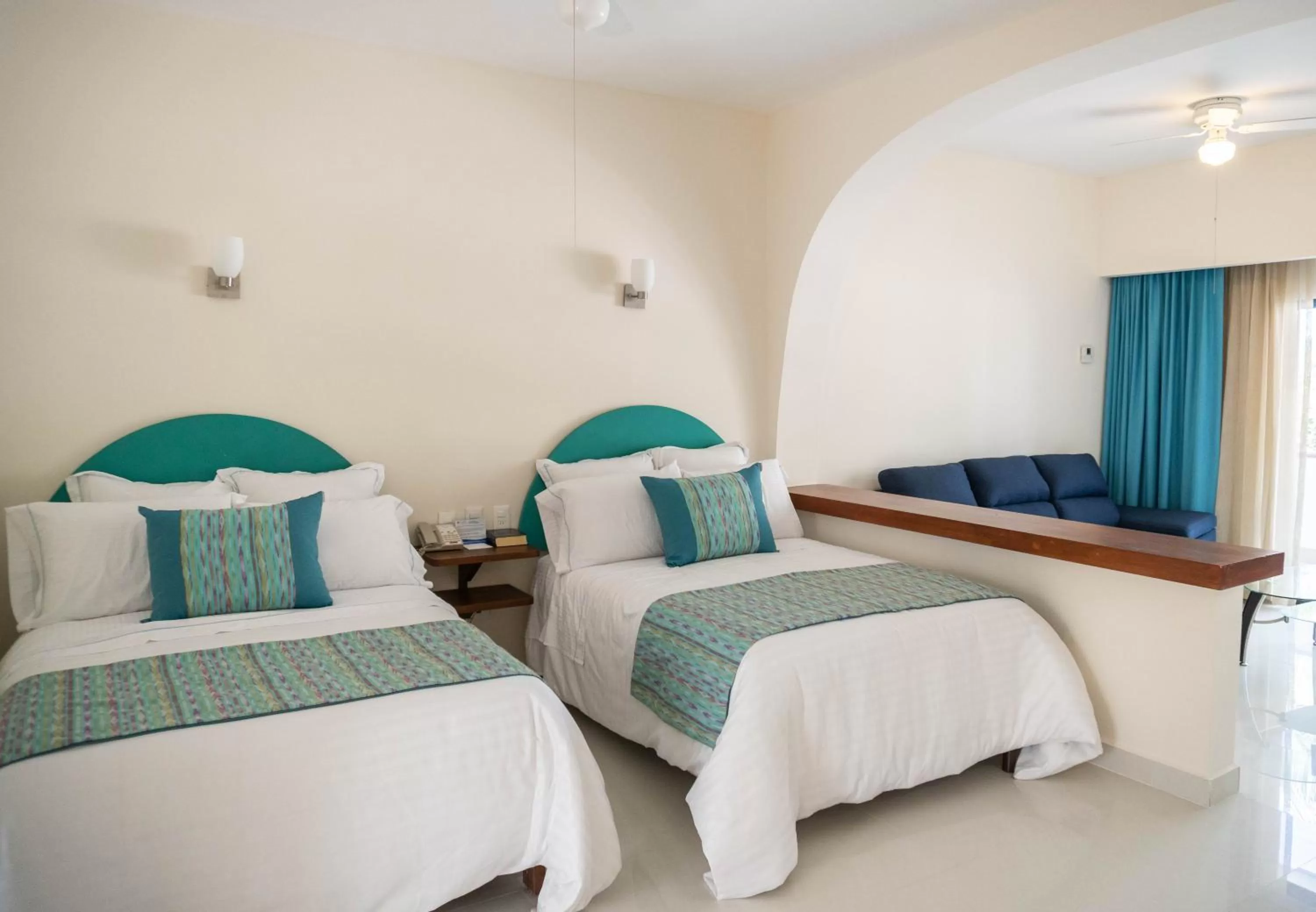 Bed in The Westmarine Waterfront Hotel