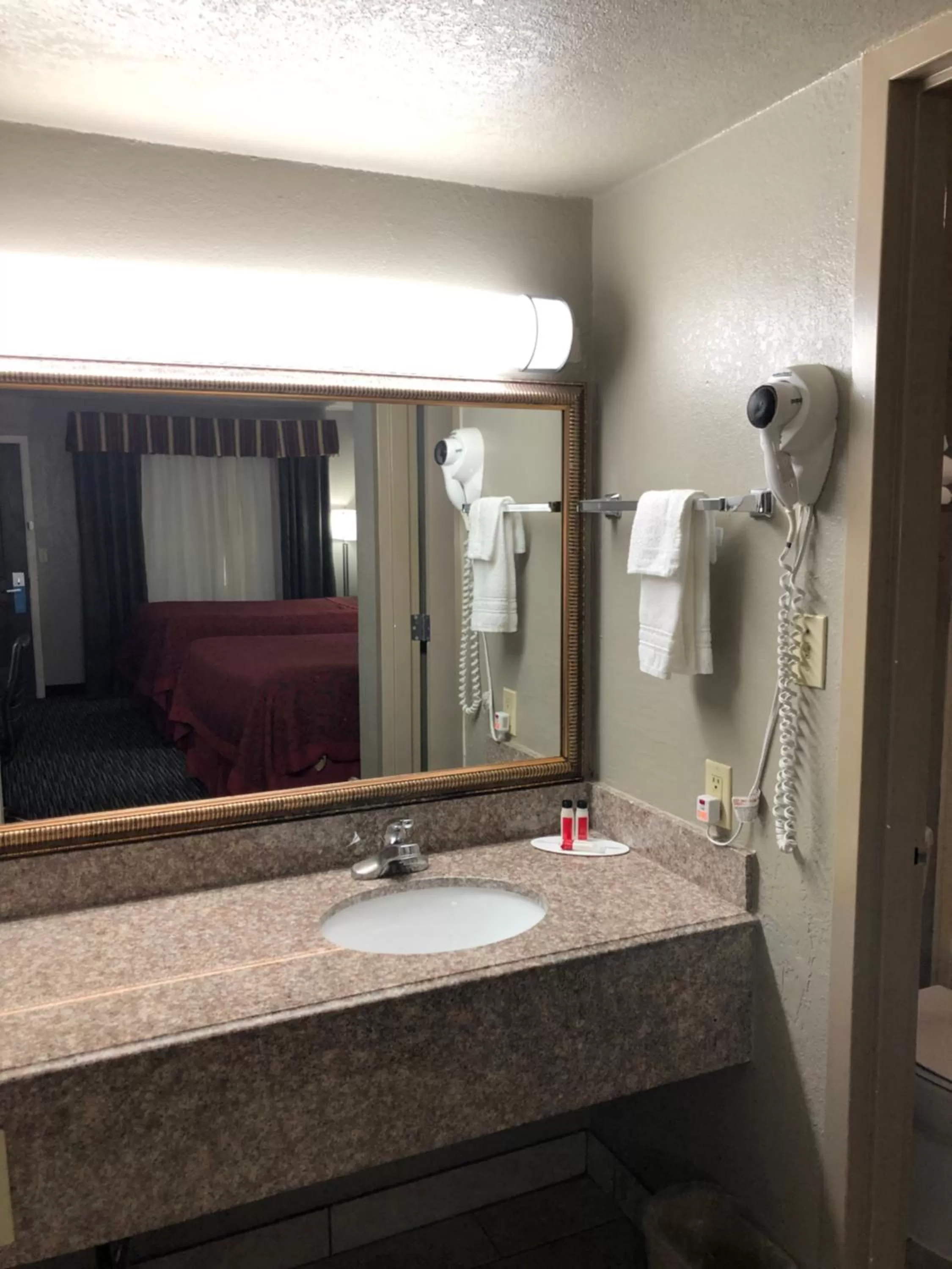 Days Inn by Wyndham N.W. Medical Center