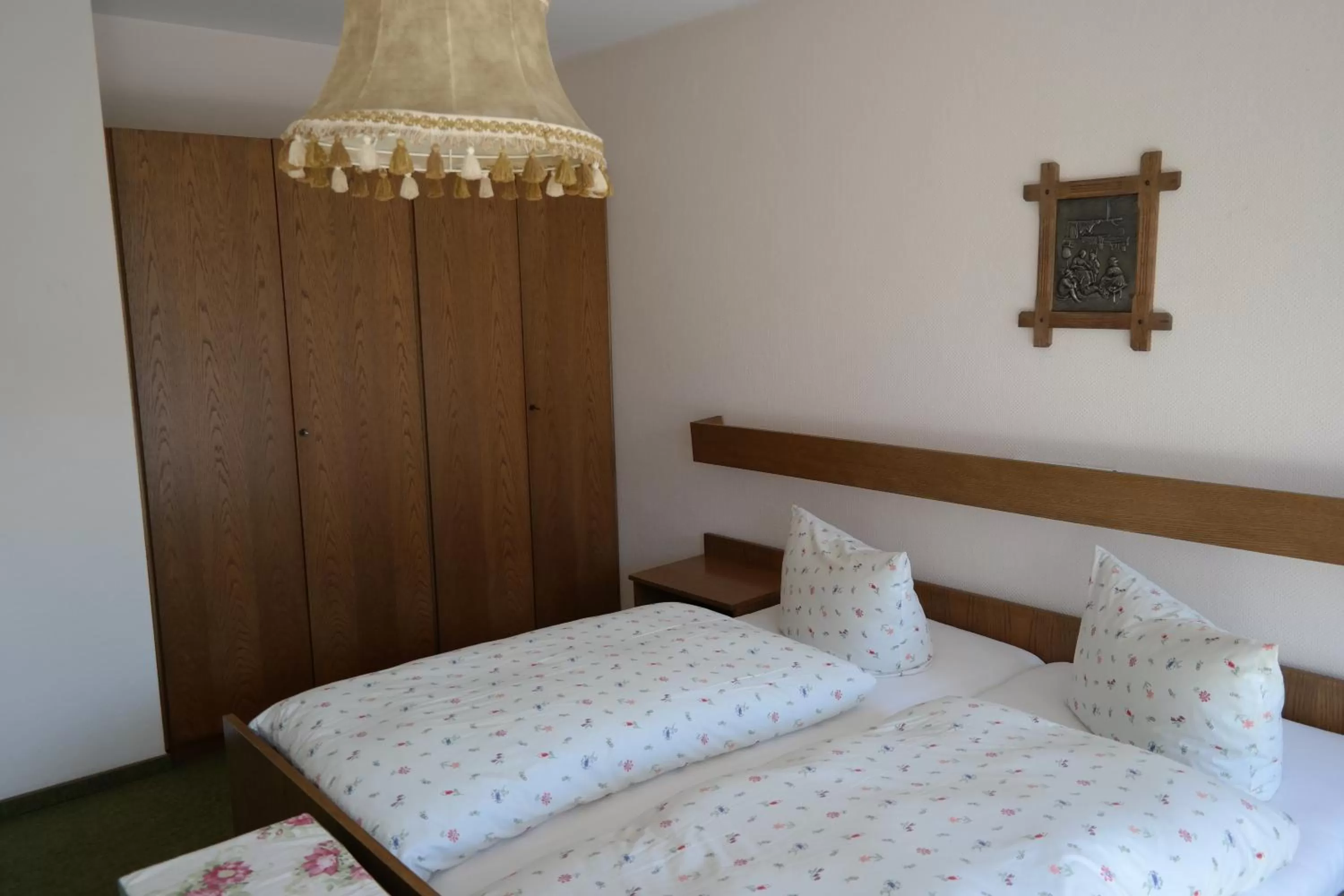 Bed in Herzog's Ulsterbrücke Garni Hotel