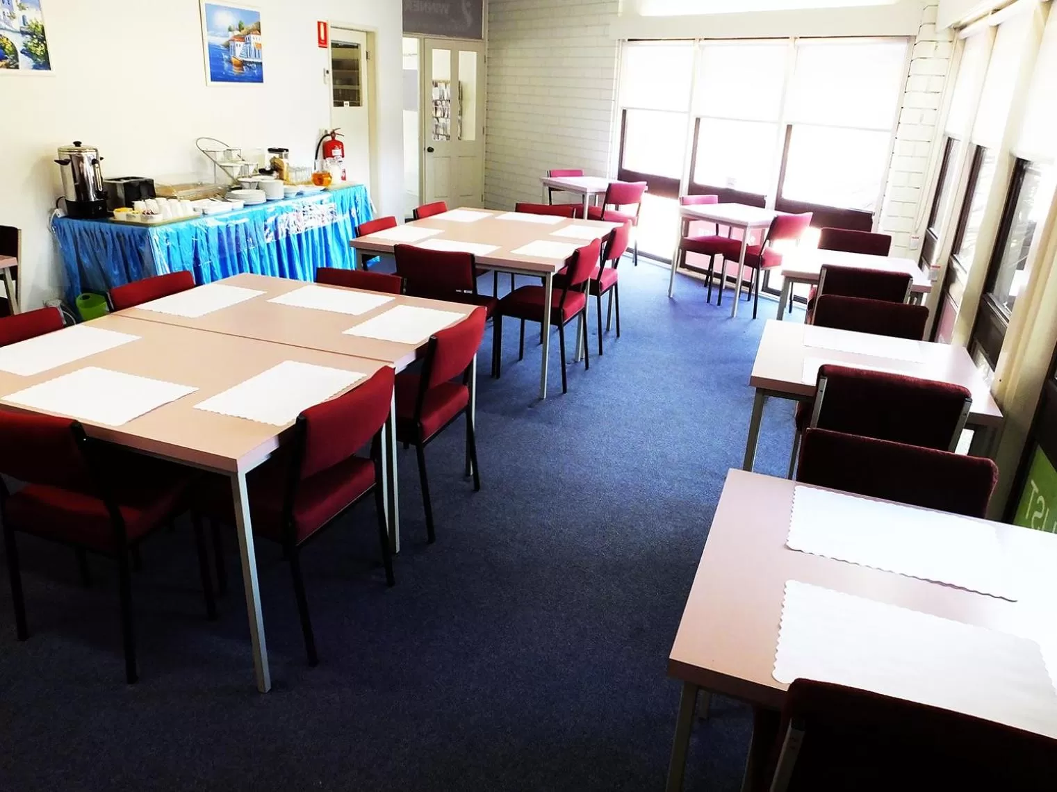 Communal lounge/ TV room in Edinburgh Motor Inn