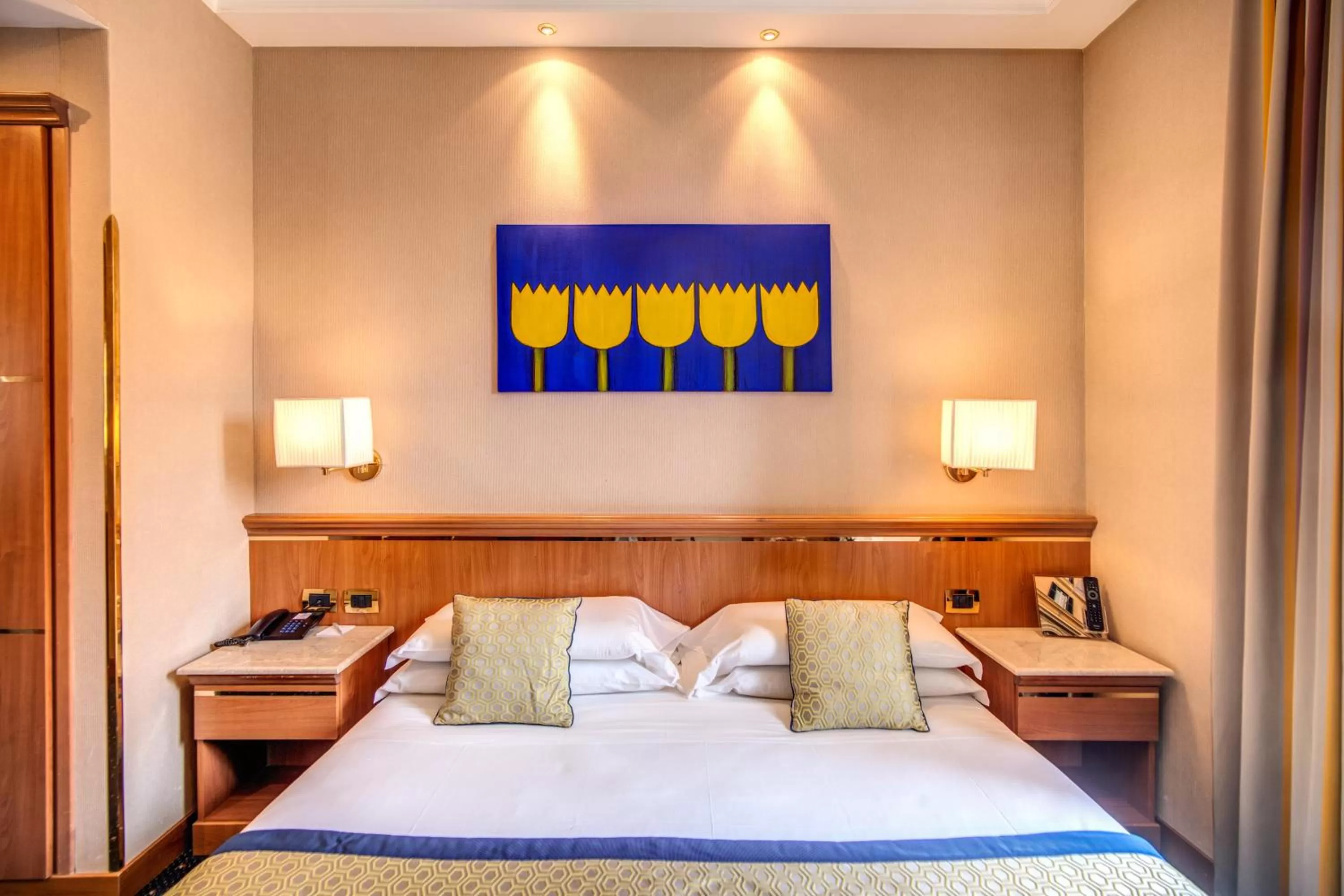 Bed in Hotel Diocleziano