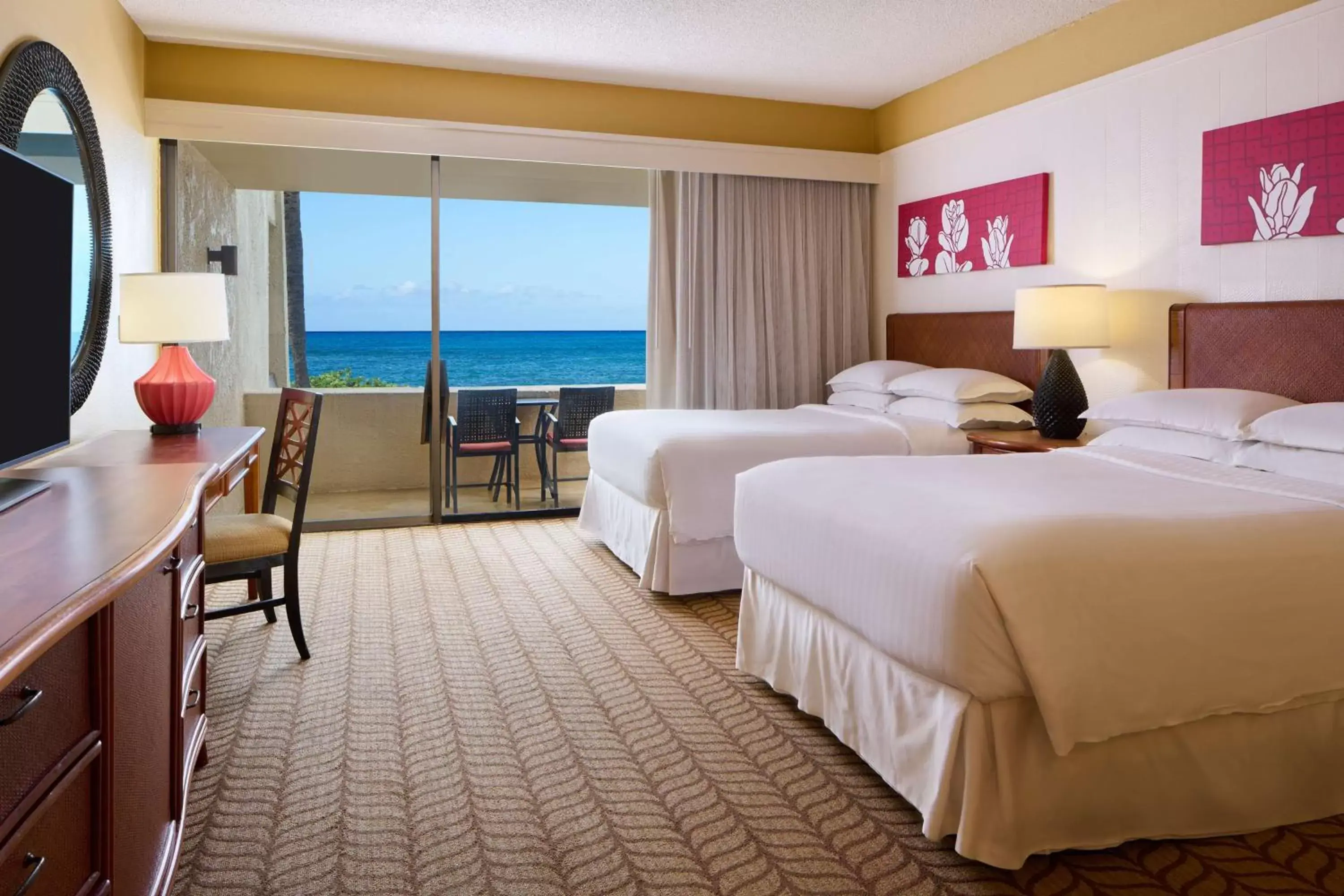 Ocean Front Double in Outrigger Kona Resort and Spa Ocean Front Double in Outrigger Kona Resort and Spa