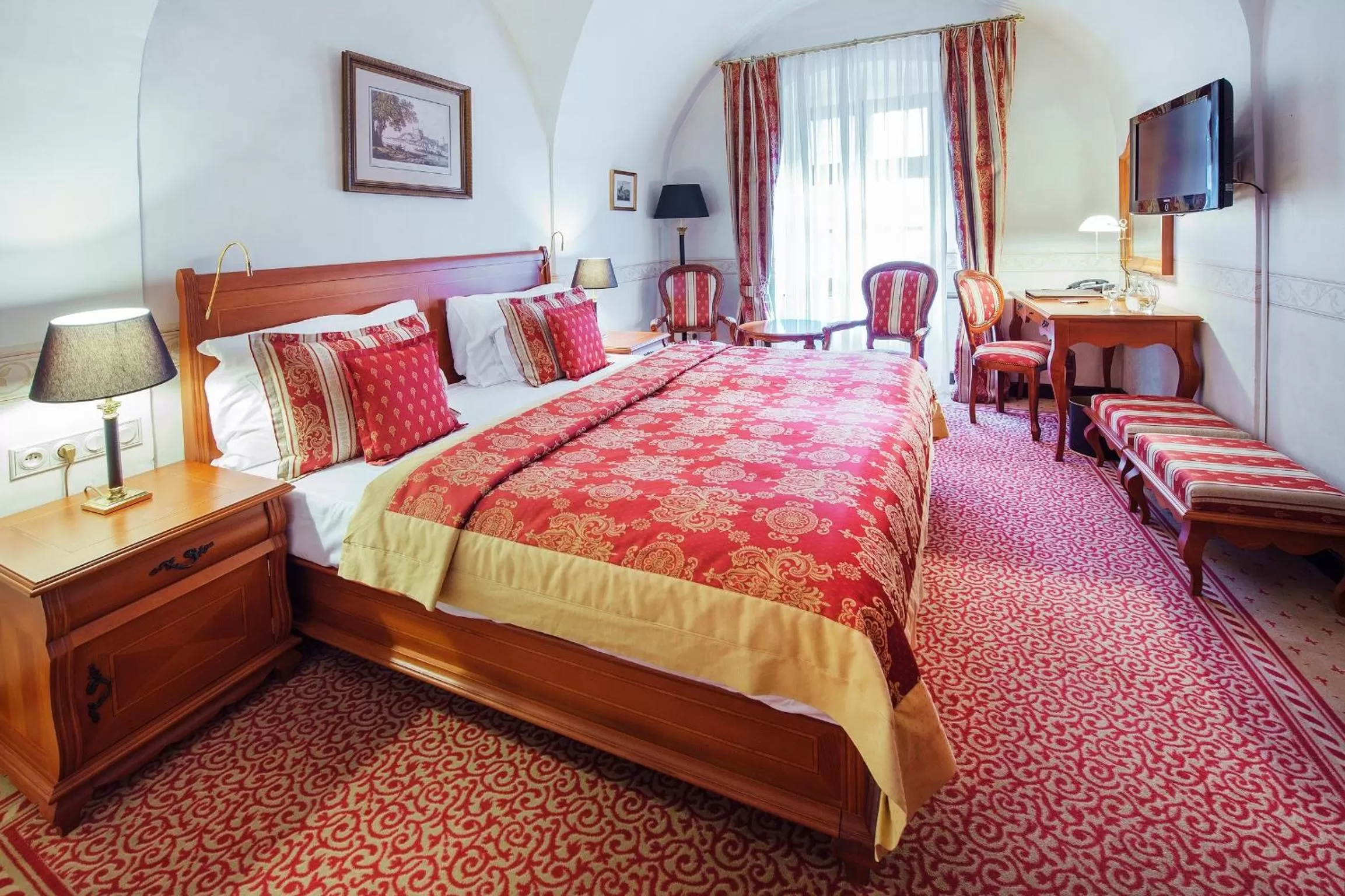 Photo of the whole room, Bed in Arcadia Boutique Hotel