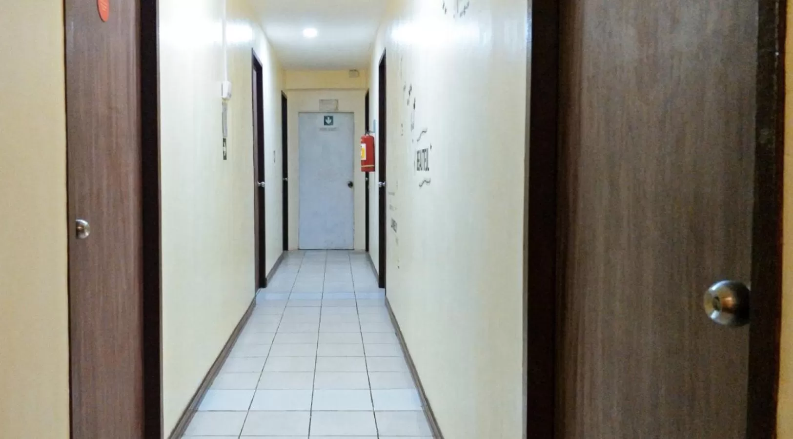 Property building in RedDoorz near Baclay Drive Super Metro