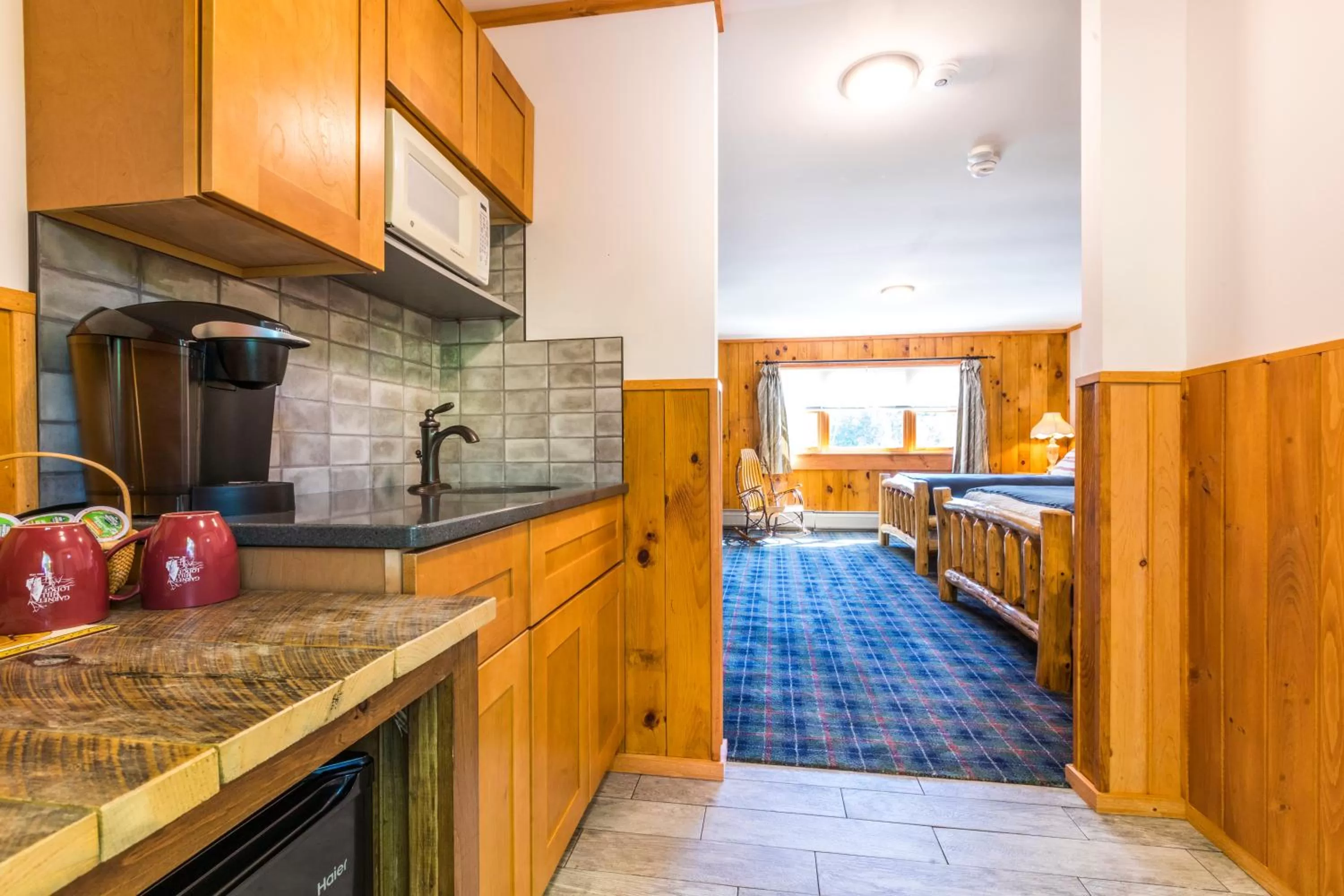 Bedroom in Garnet Hill Lodge