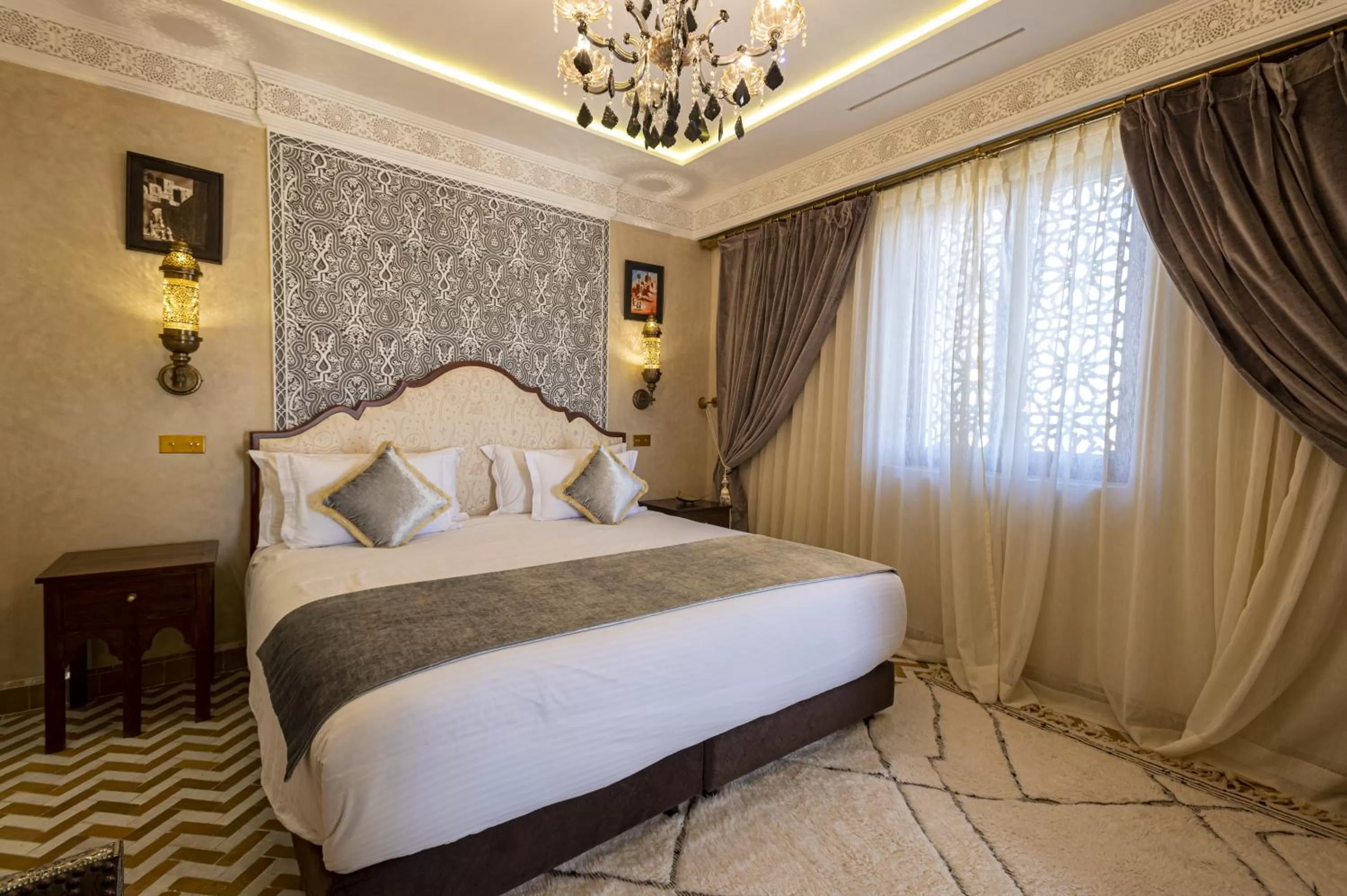 Bedroom, Bed in Maria Towers , Palais Table d'hôtes & SPA