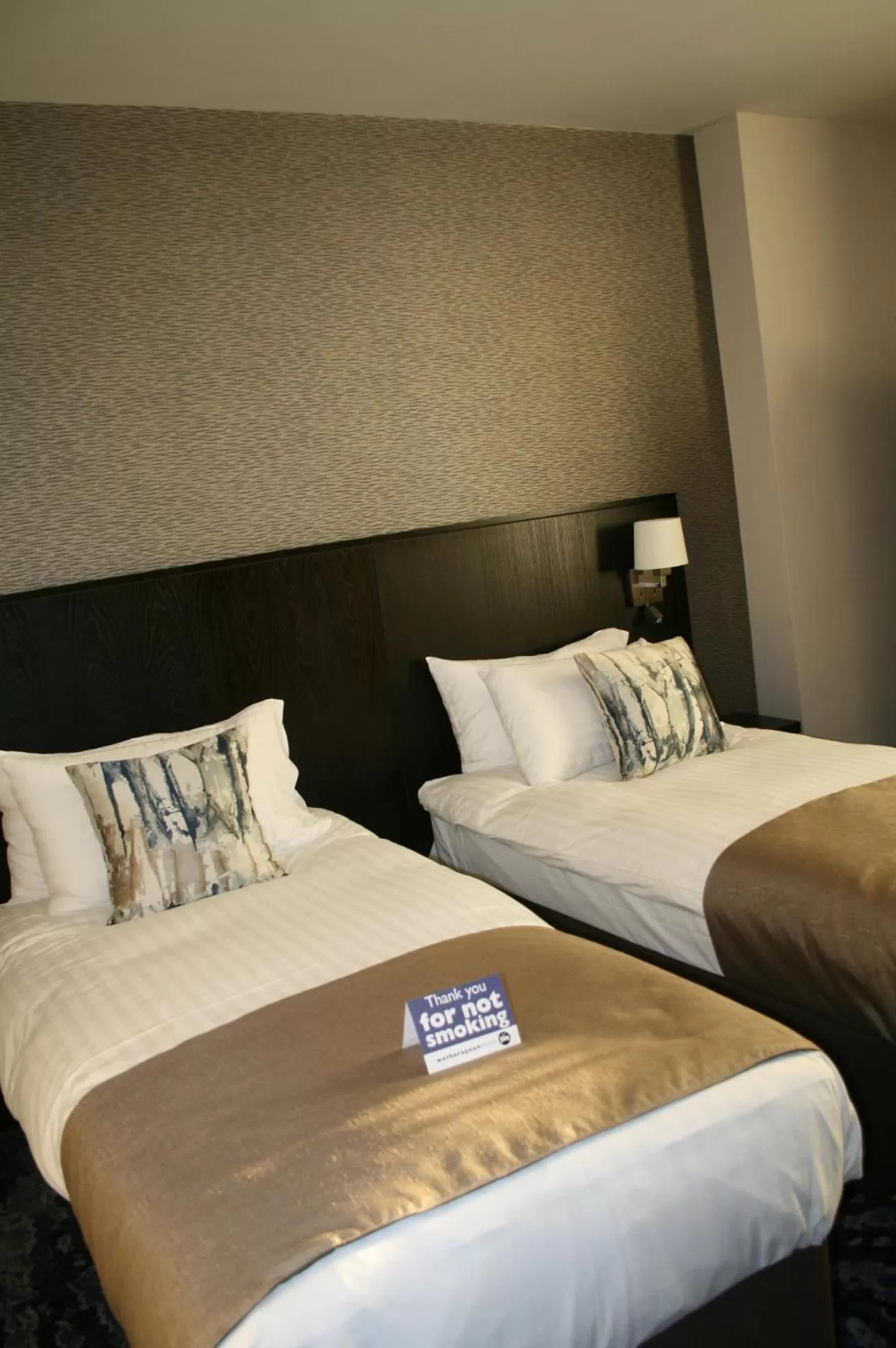 Bed in The Yarborough Hotel Wetherspoon