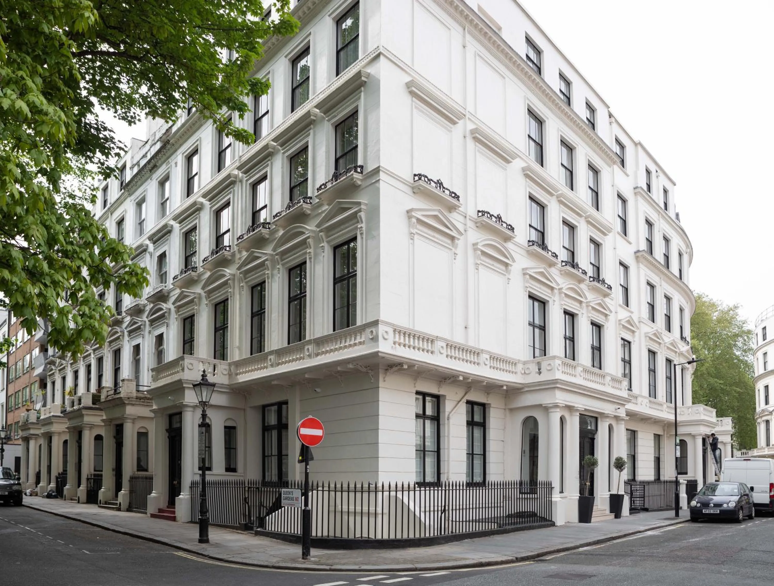 Property building in Inhabit Queen's Gardens, a Member of Design Hotels