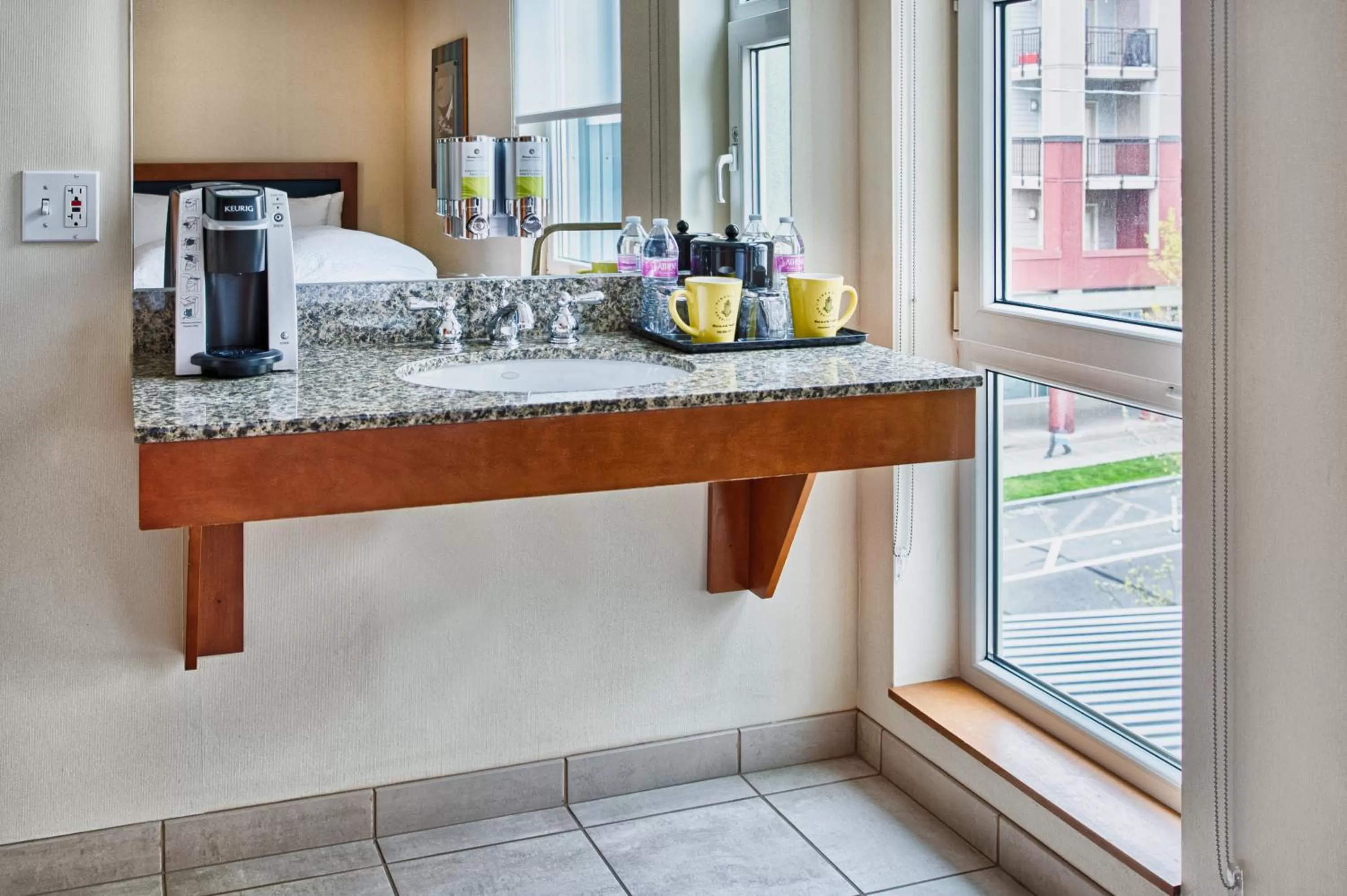 Coffee/tea facilities in Staypineapple, Watertown Hotel, University District Seattle