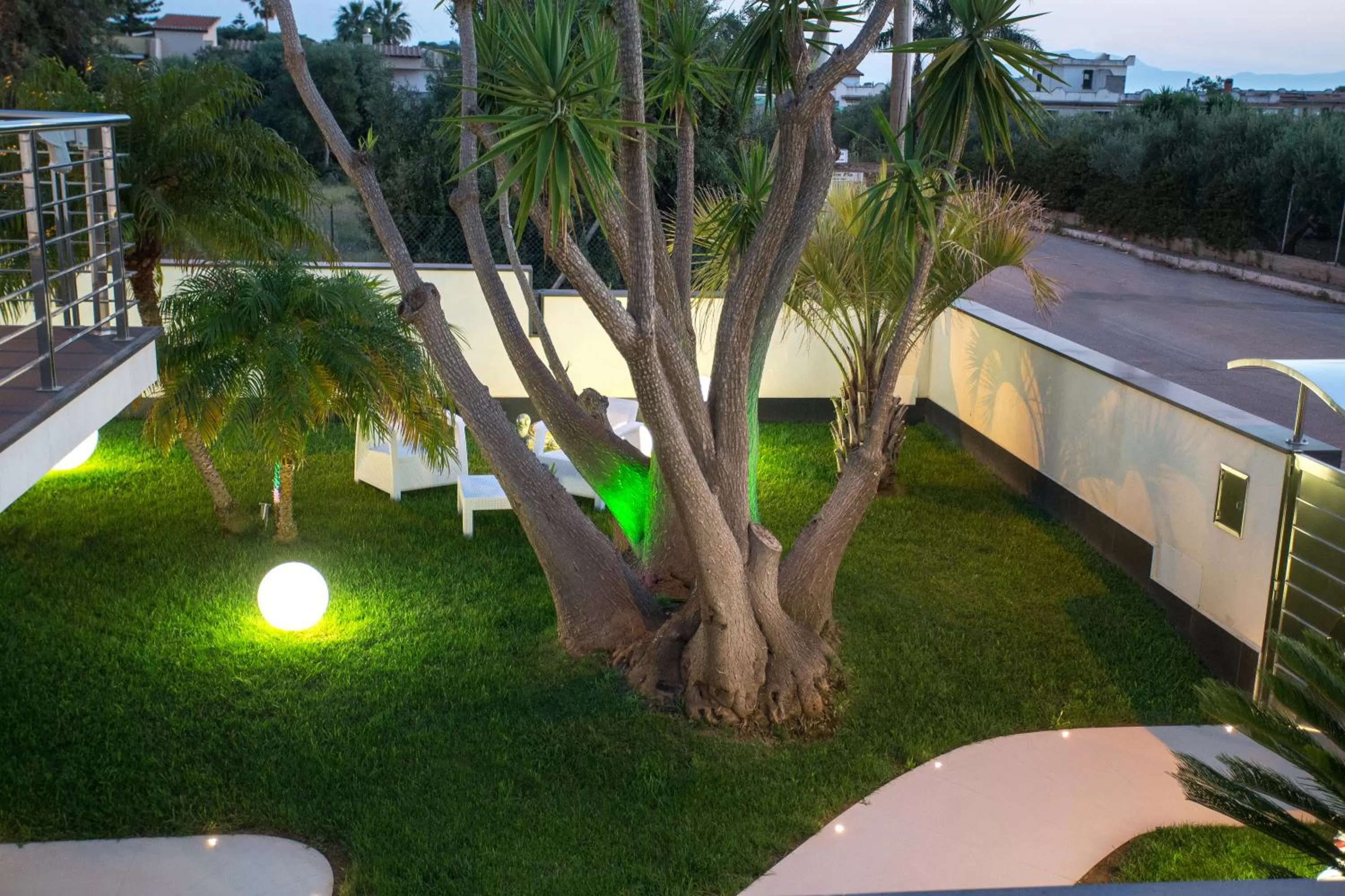 Garden view in Tra Le Braccia di Morfeo