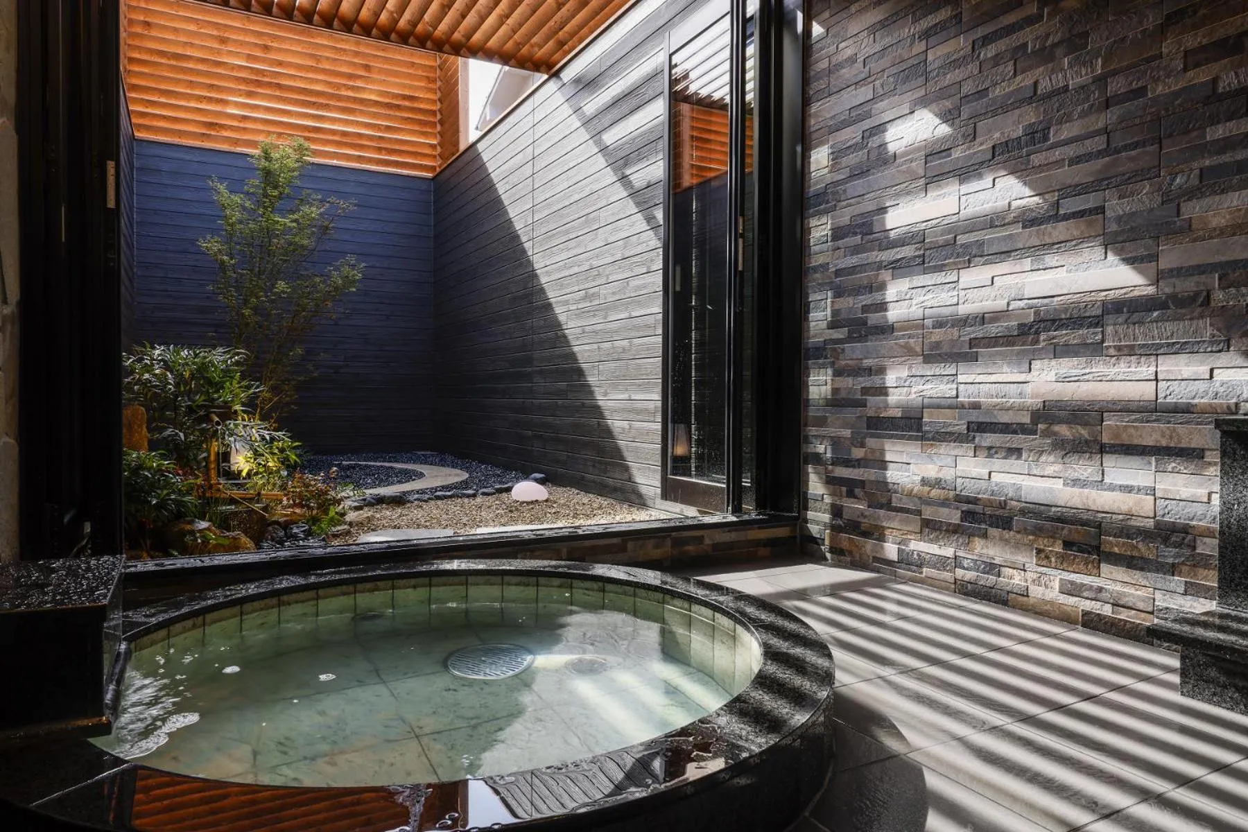 Kansai Airport Spa Hotel Garden Palace