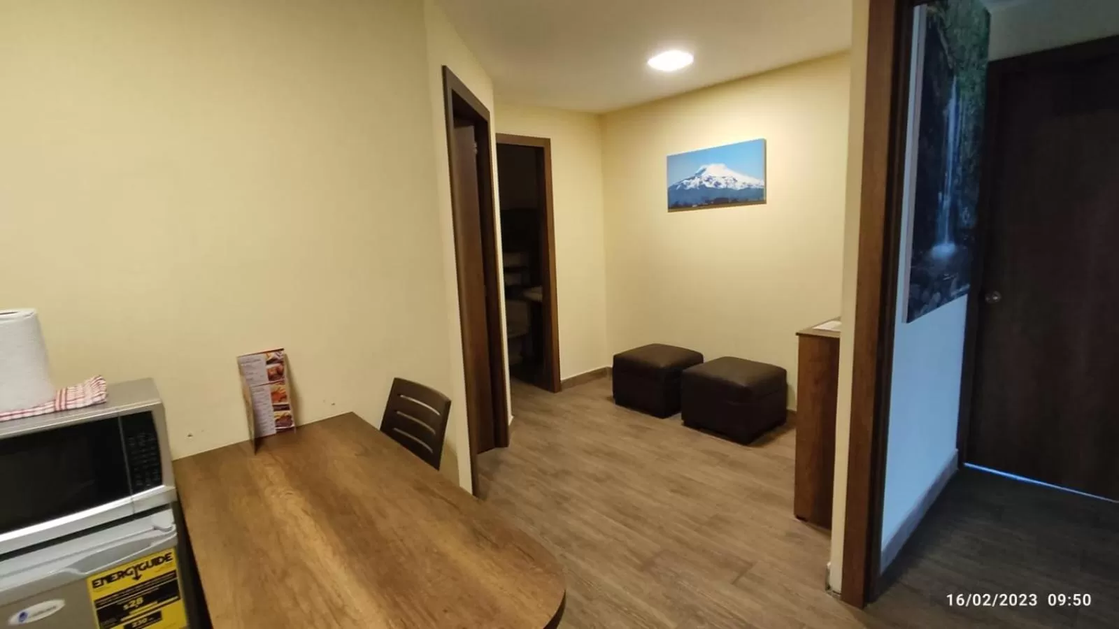 Dining area, TV/Entertainment Center in Apart Cayambe