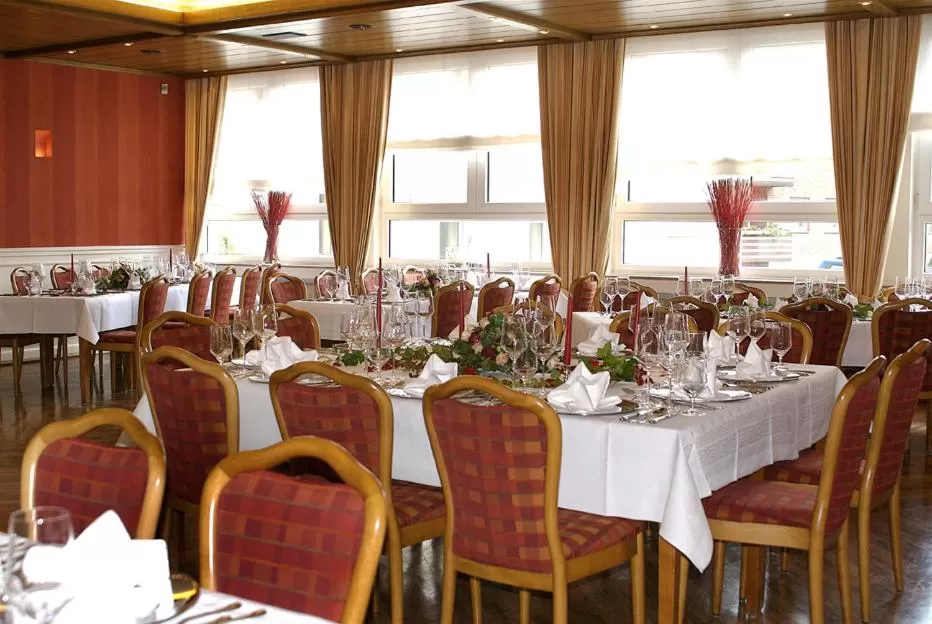 Restaurant/places to eat in Hotel-Restaurant Schmachtenbergshof