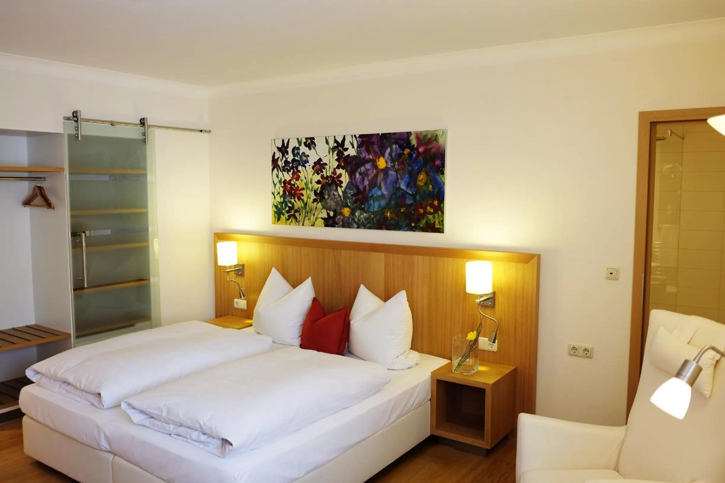 Photo of the whole room, Bed in Romantik Hotel Hirschen