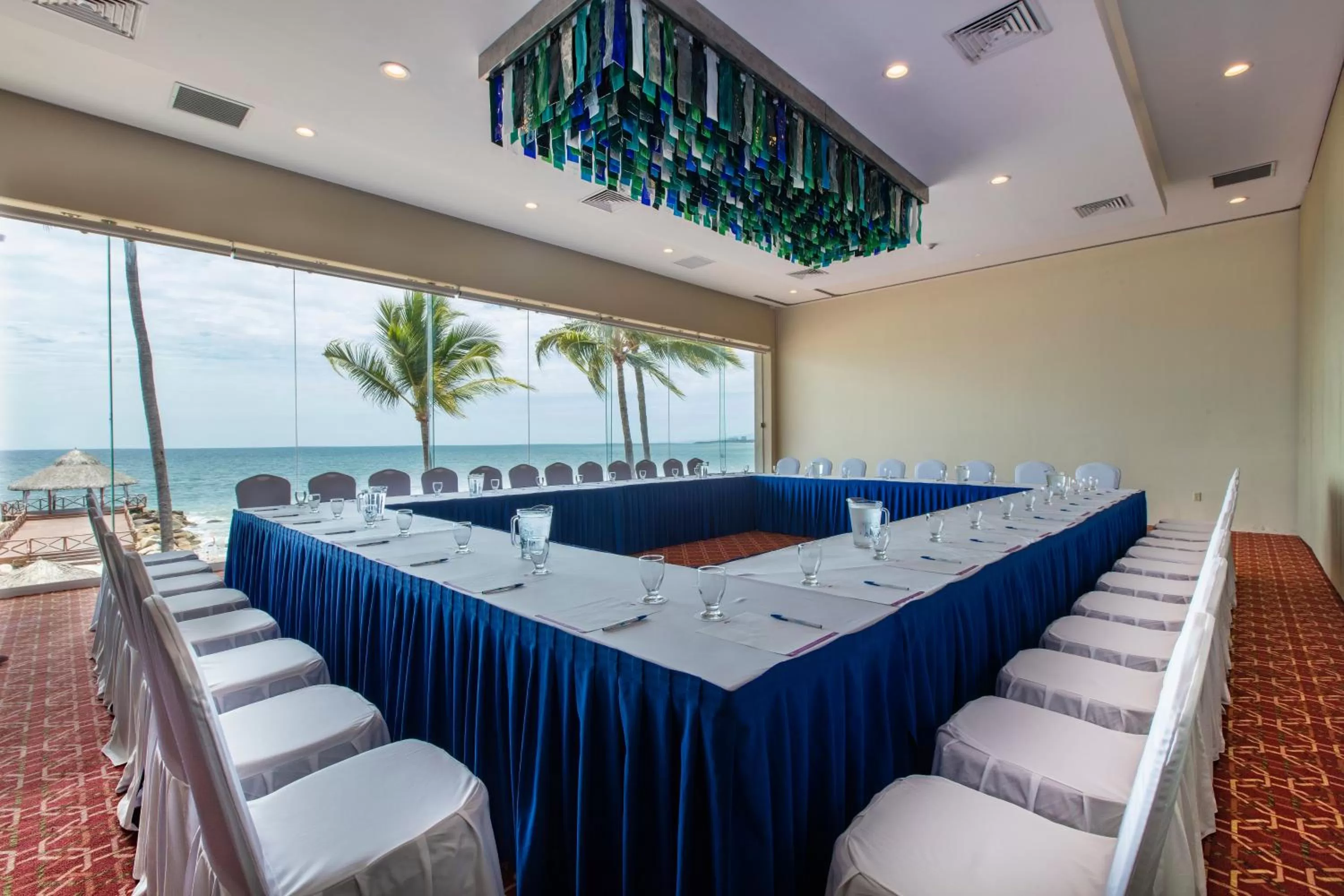 Business facilities in Crown Paradise Club Puerto Vallarta All Inclusive