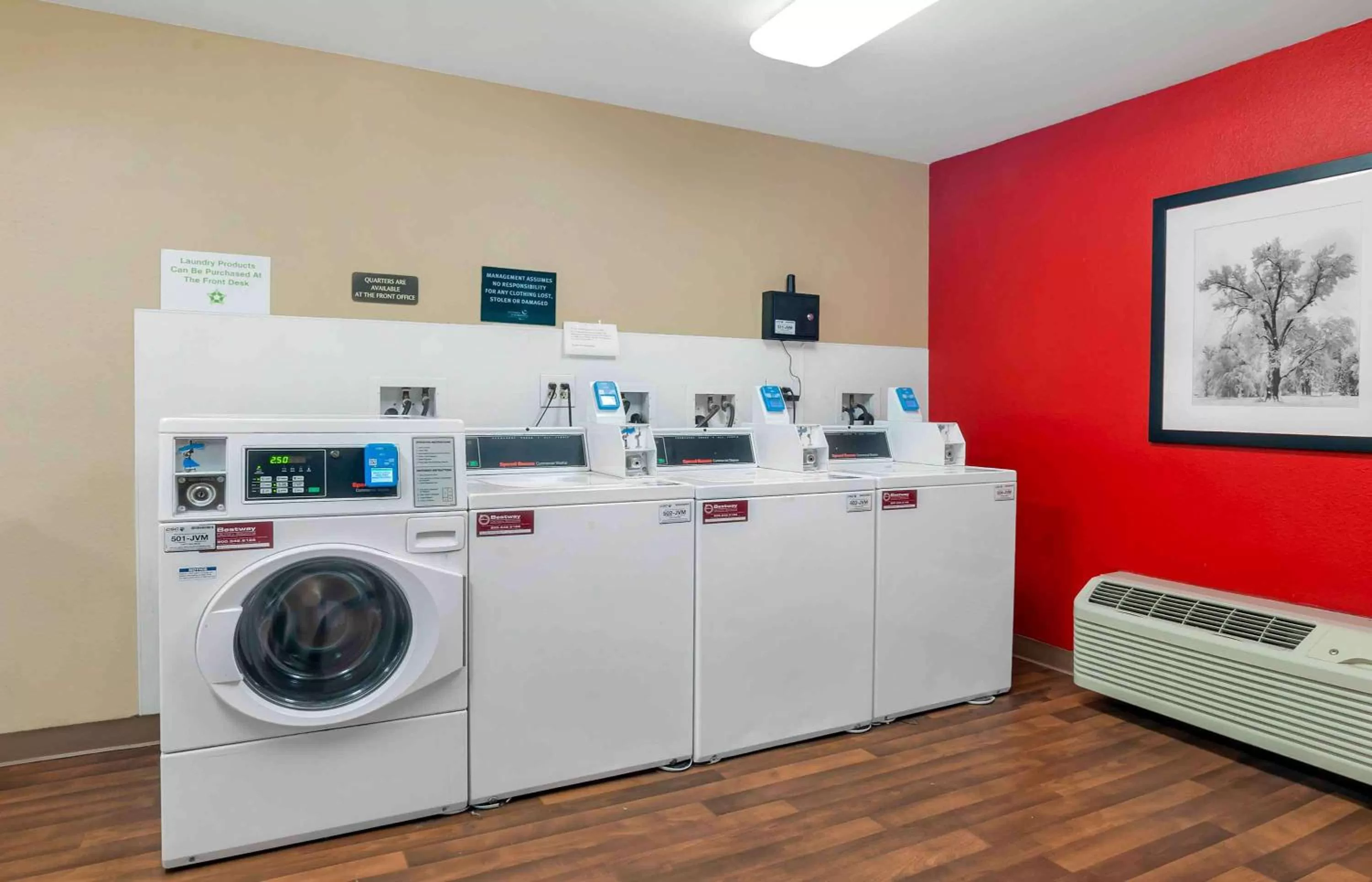 Property building in Extended Stay America Suites - Los Angeles - Torrance Harborgate Way