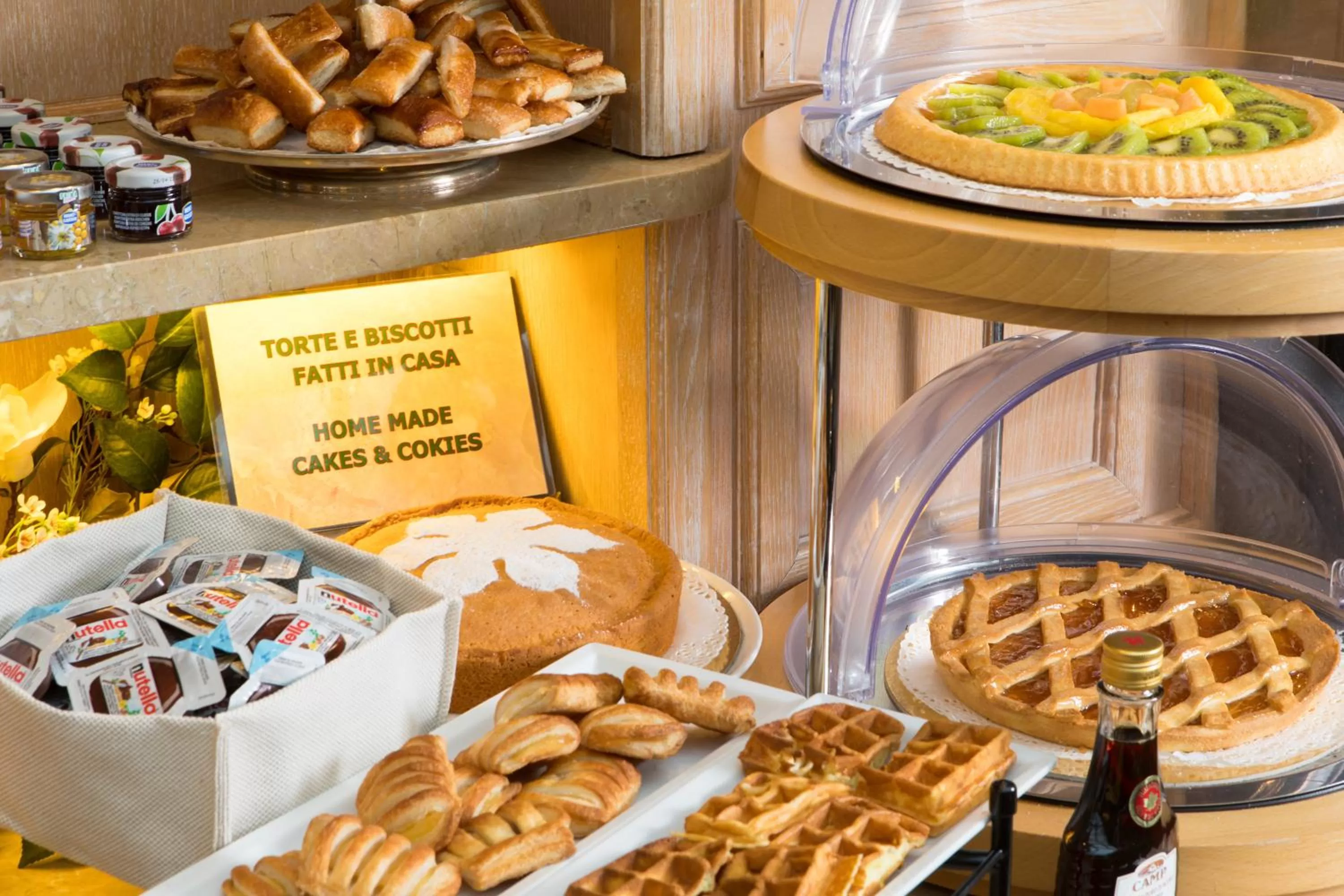 Buffet breakfast in Hotel Capitol Milano