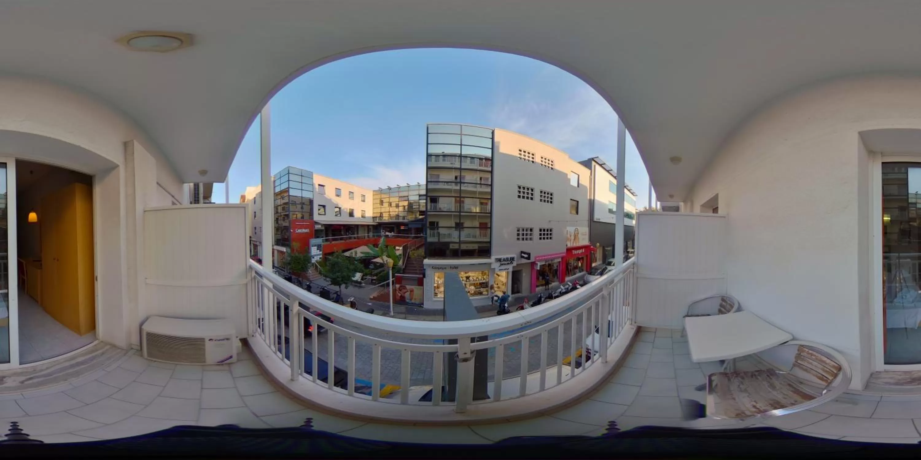 Balcony/Terrace in Savoy City Hotel