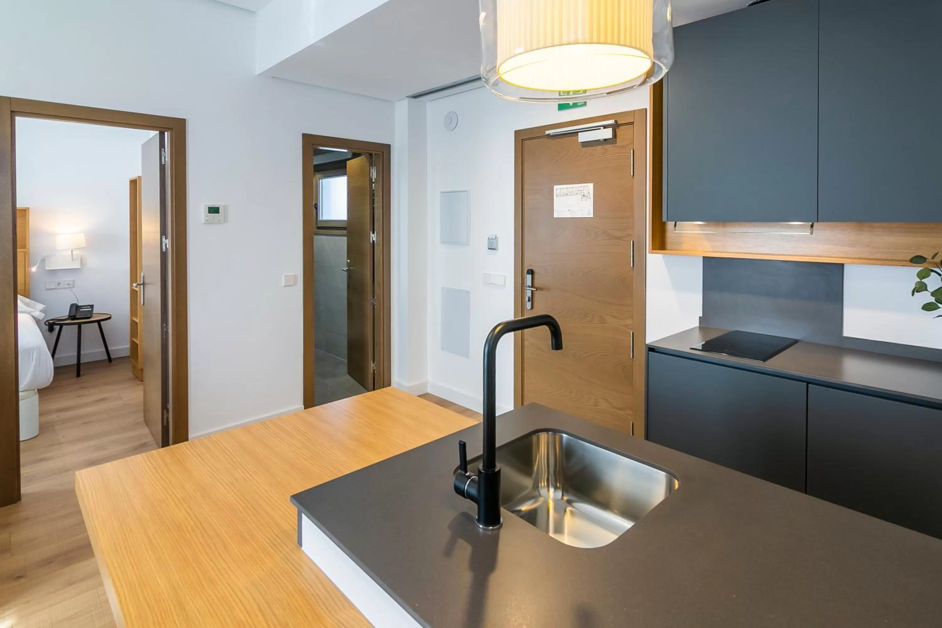 Kitchen or kitchenette in Aquitania Home Suites