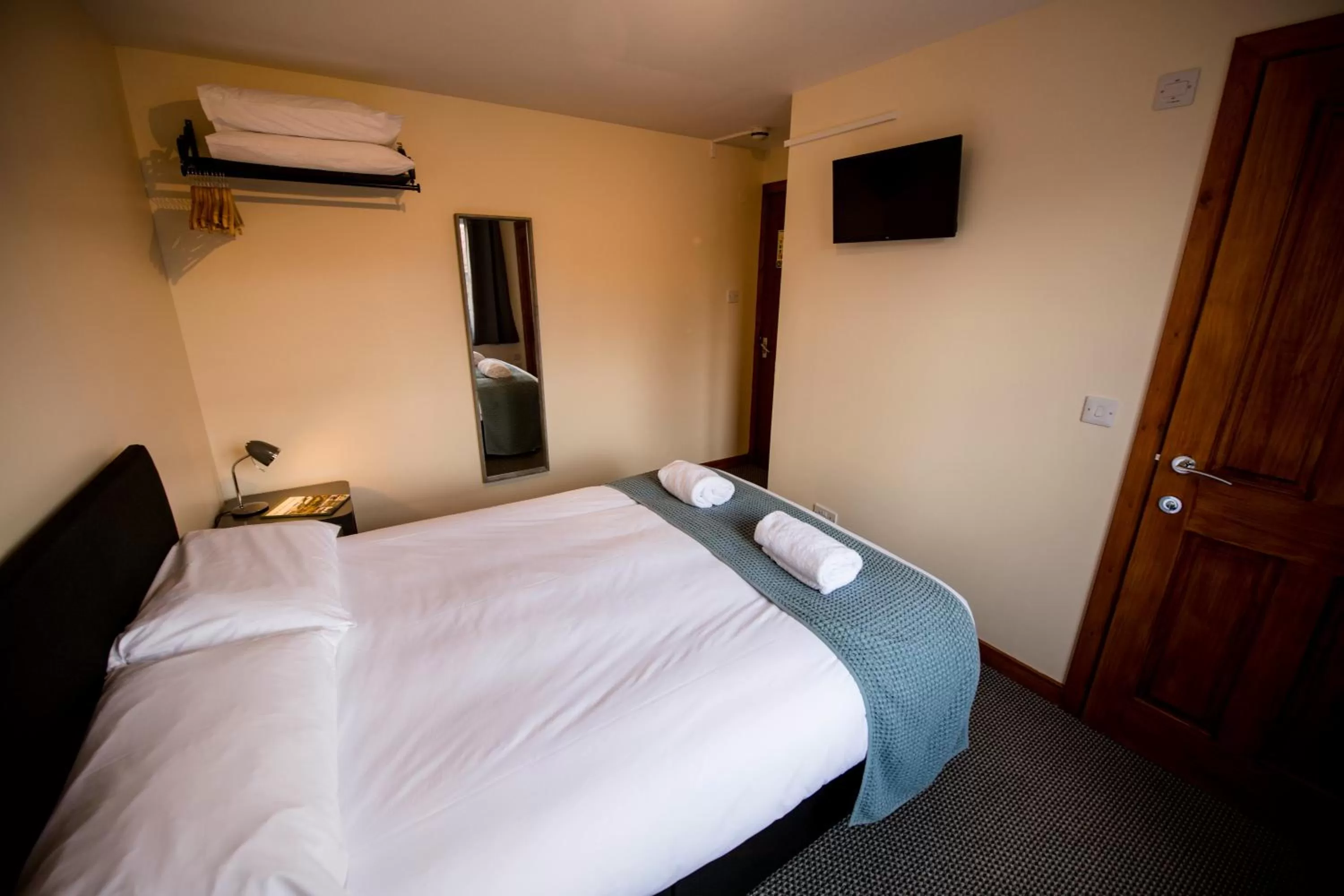 Bed in Bank Street Lodge