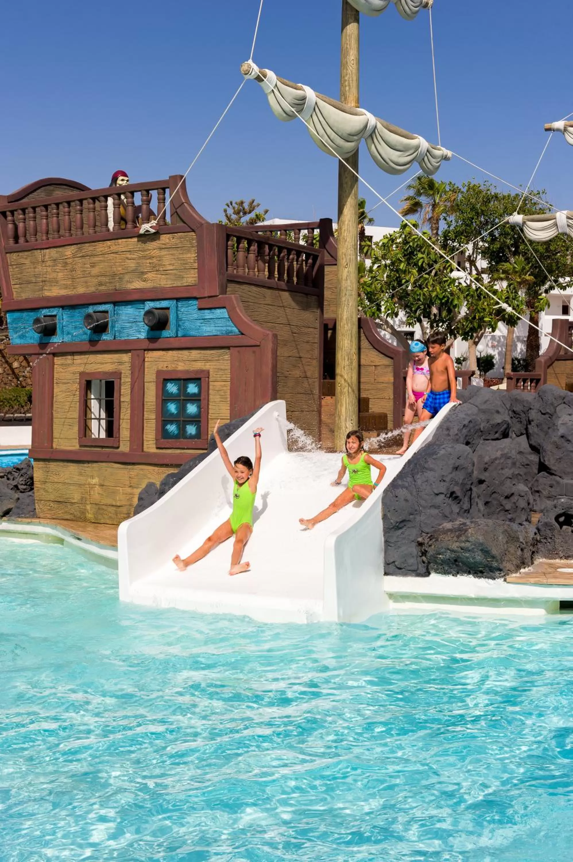 Swimming pool in H10 Suites Lanzarote Gardens