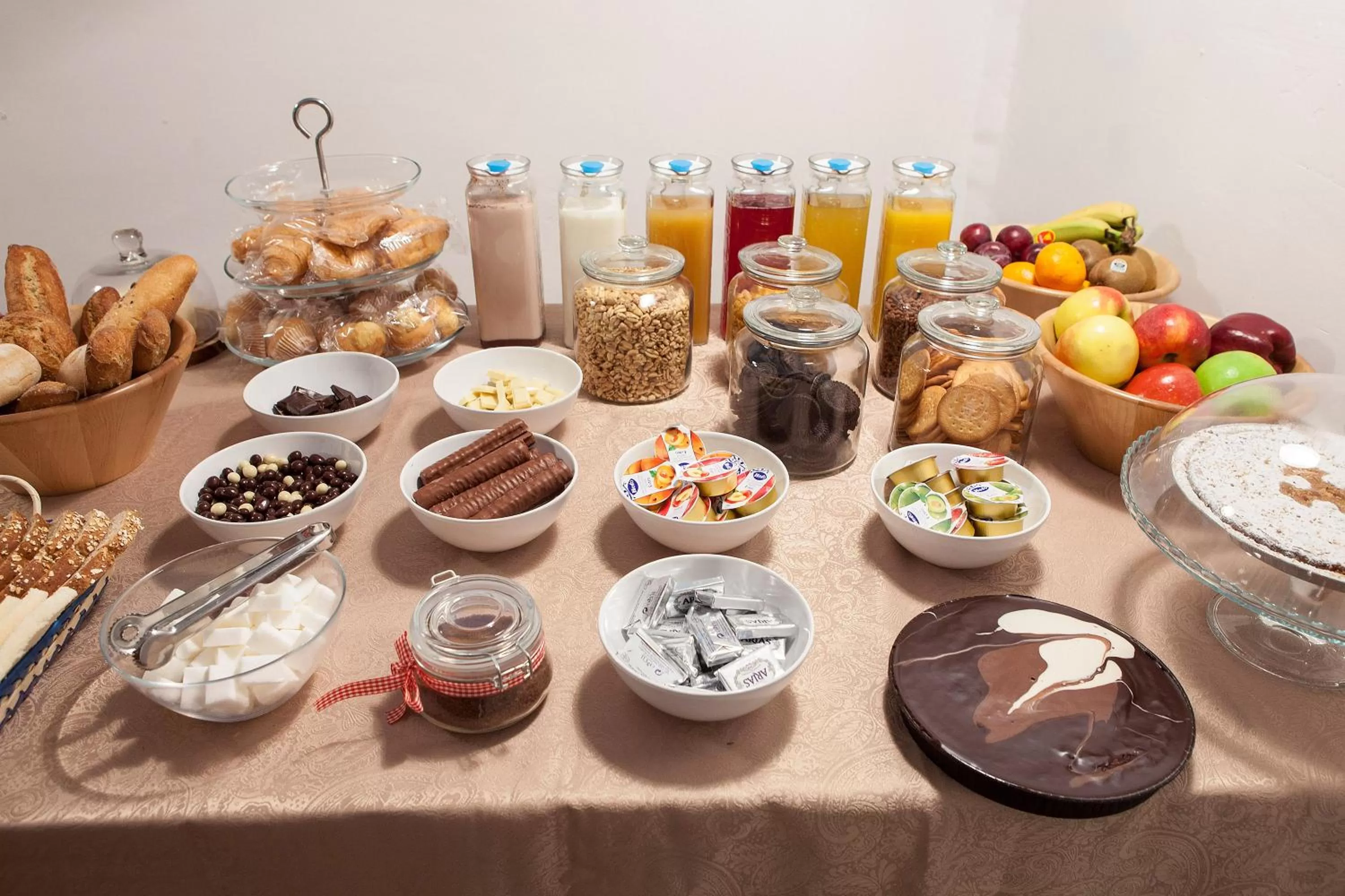 Property building in Bed in Girona