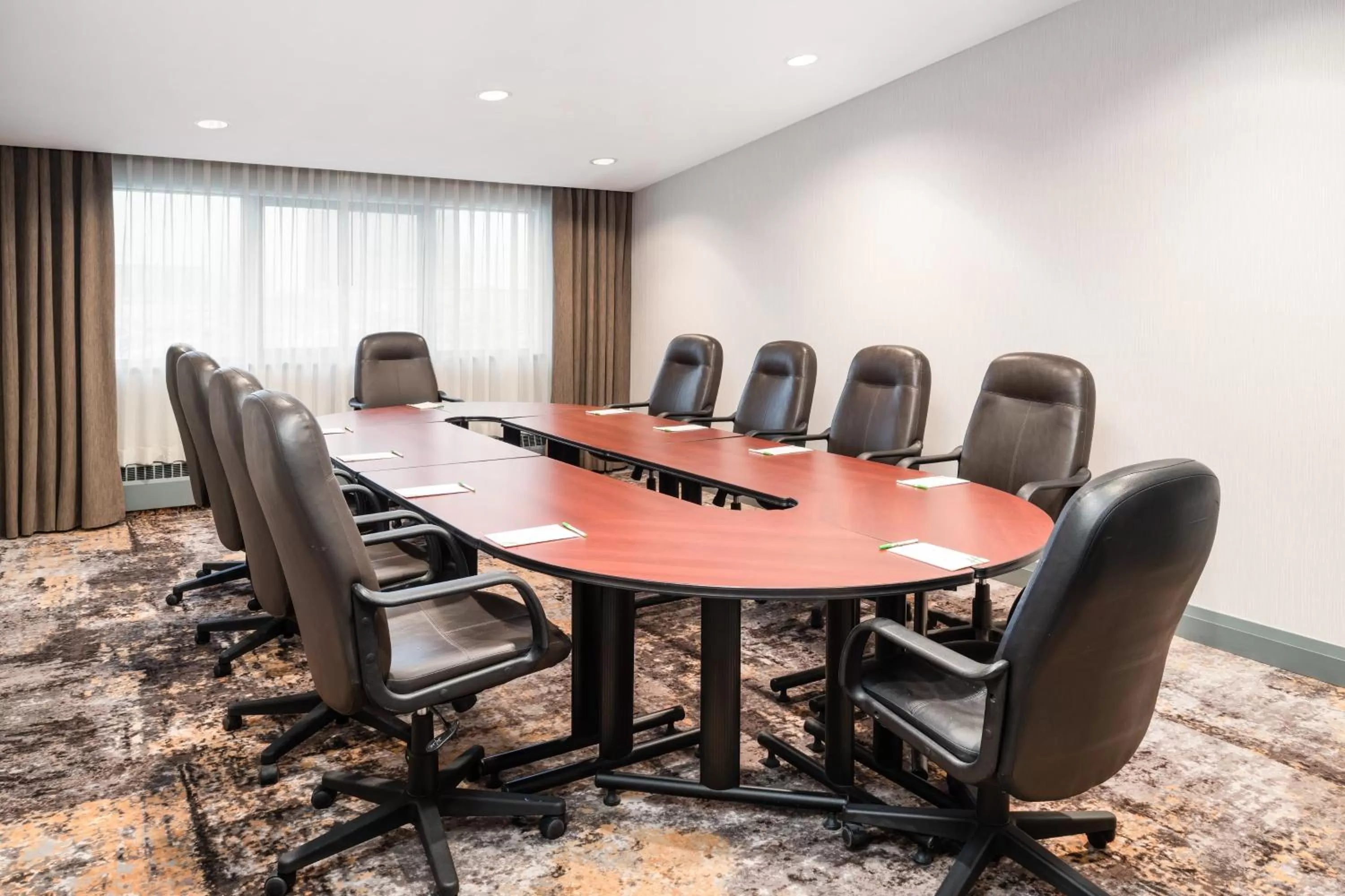 Meeting/conference room in Holiday Inn Toronto Airport East by IHG