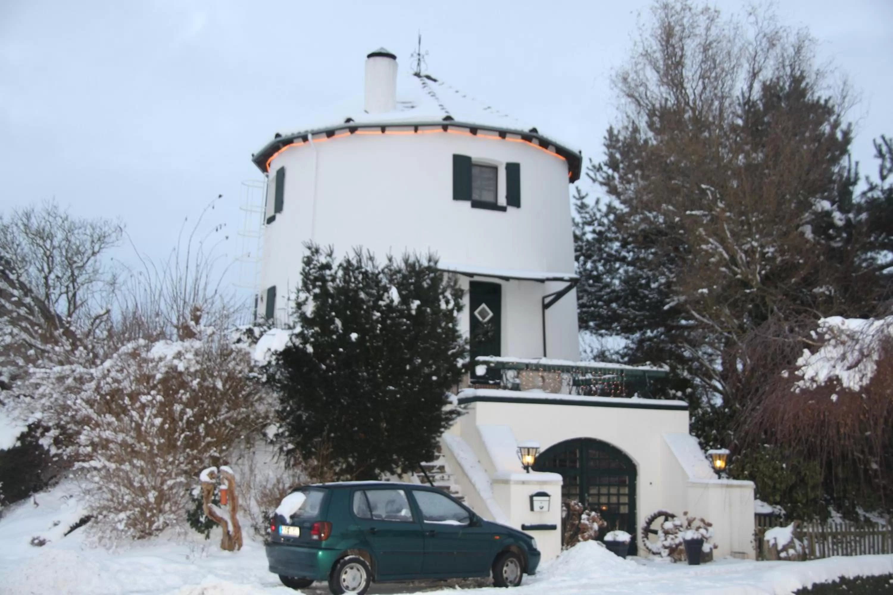 Facade/entrance in De Witte Molen Kranenburg
