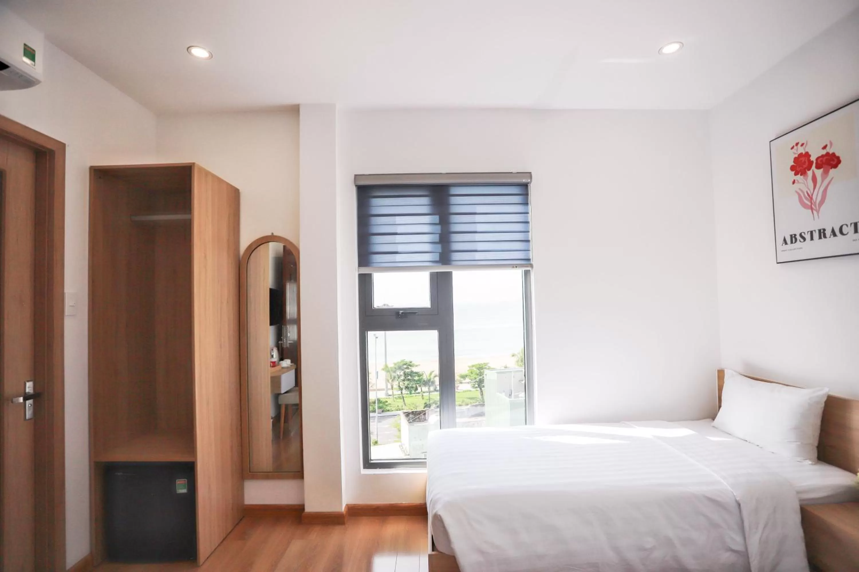 View (from property/room), Bed in HAKU Boutique Hotel Quy Nhơn Kim Đồng - Xuân Diệu