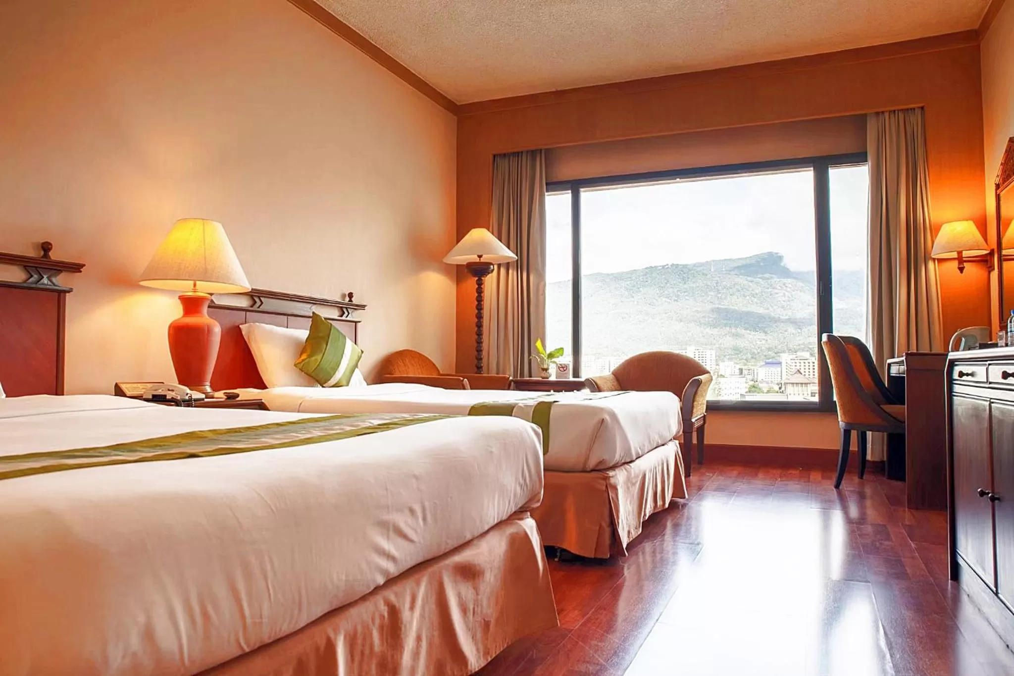 Bed in Chiangmai Grandview Hotel & Convention Center