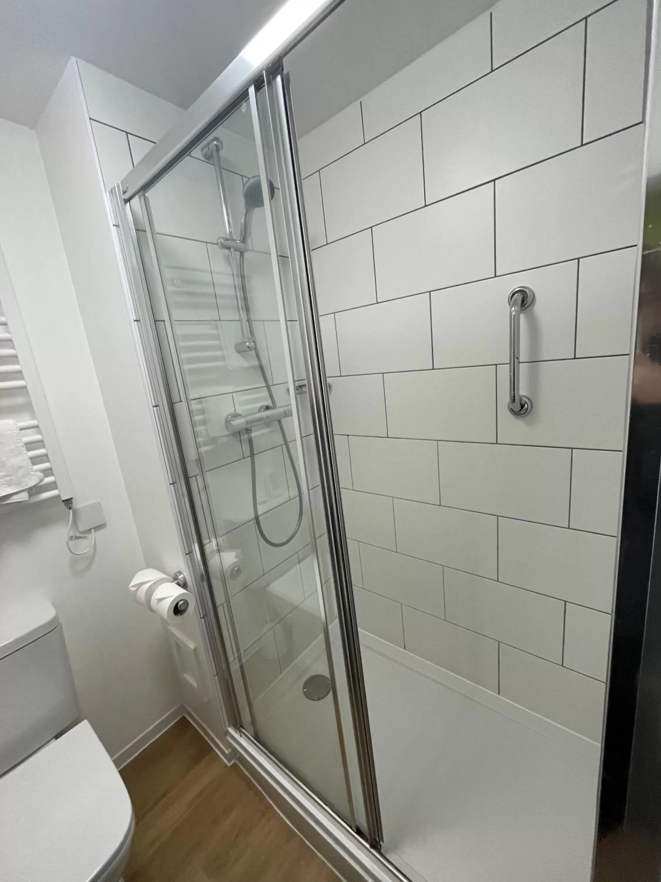 Shower in The Caledonian Hotel