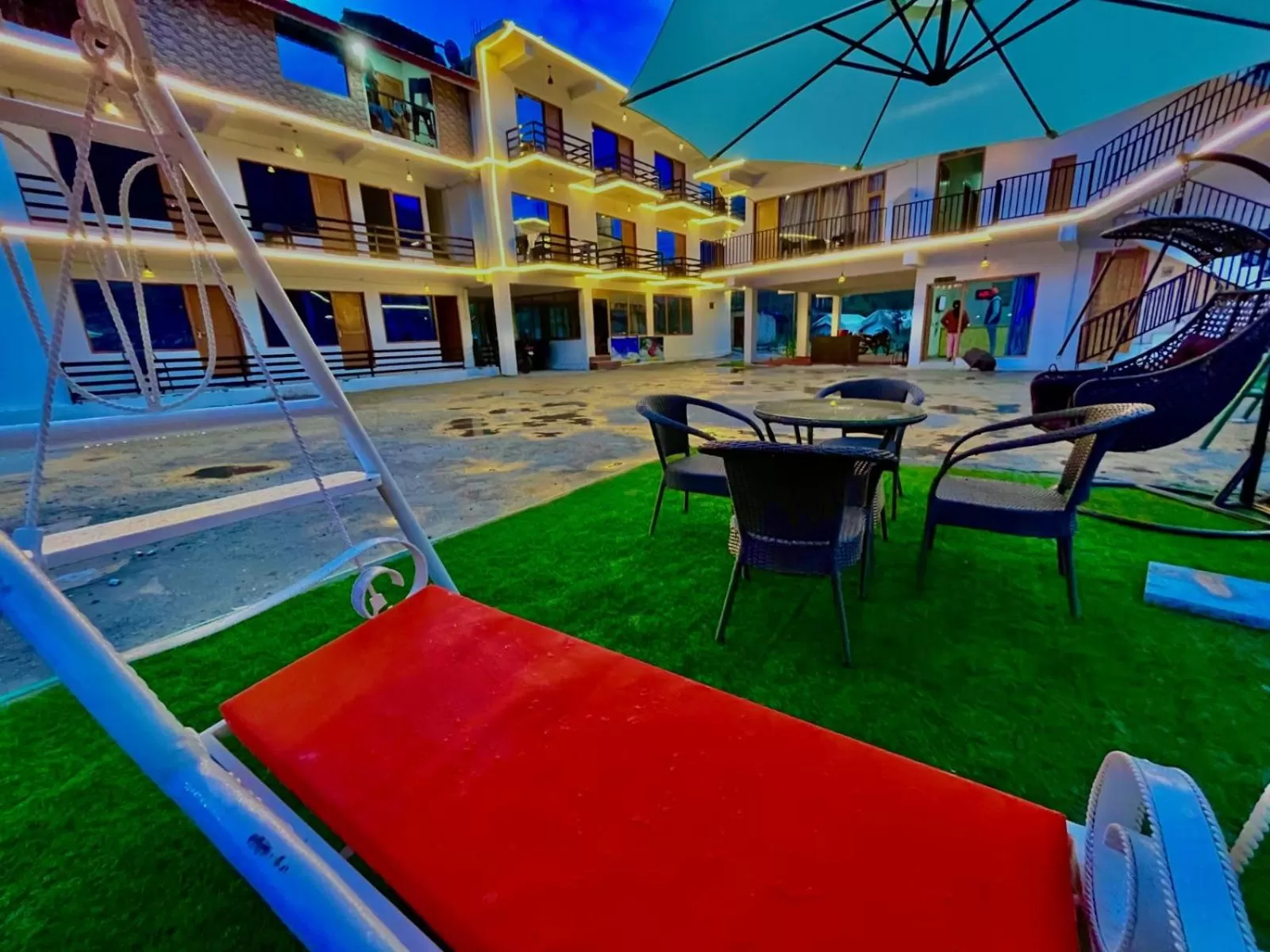 Himalayan Riverside Resort, Manali