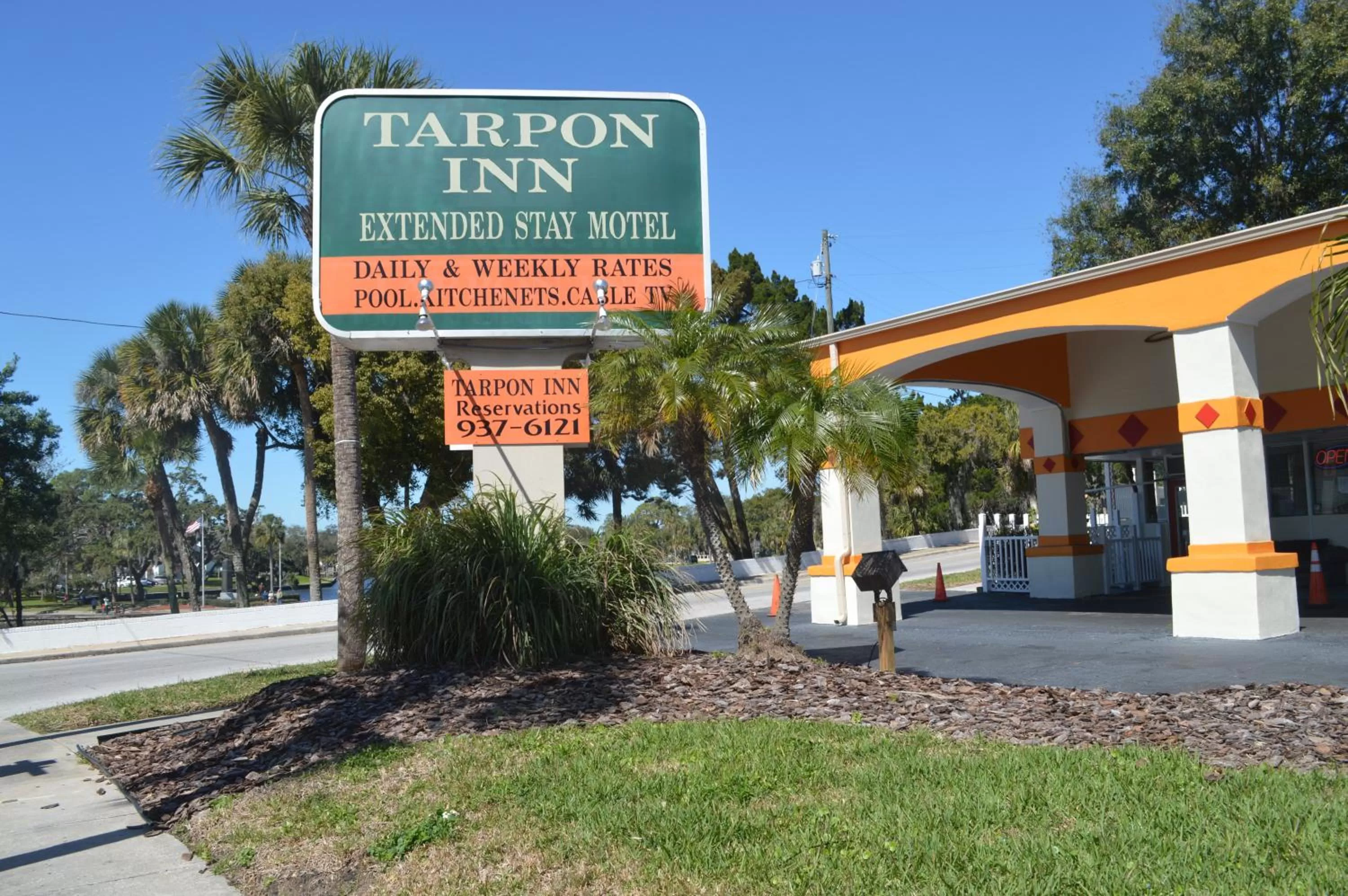 Property logo or sign in Tarpon Inn