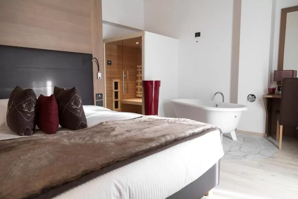 Bedroom, Bed in Hotel San Giacomo Spa&Gourmet