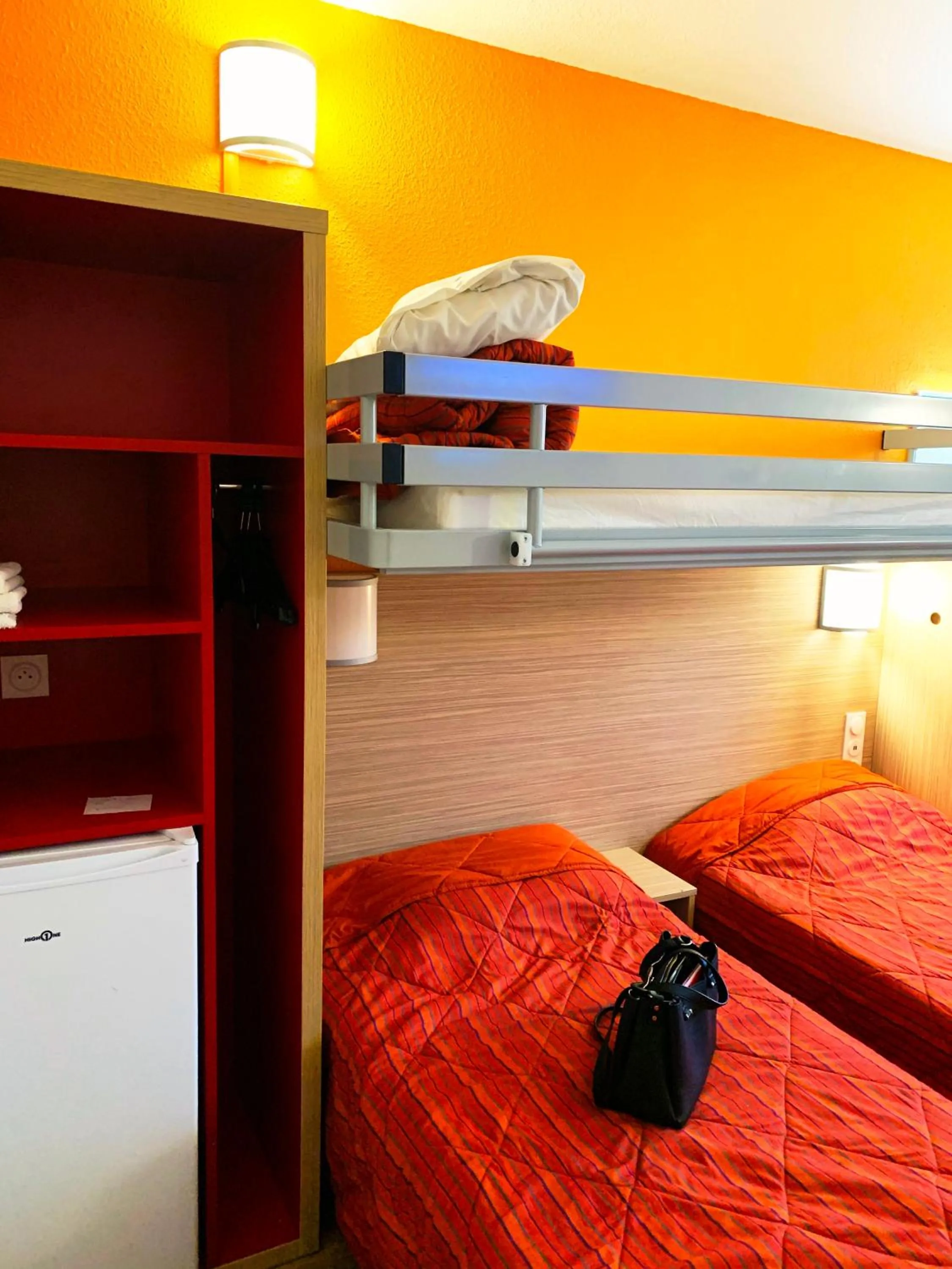 bunk bed, Bed in Premiere Classe Thionville - Yutz