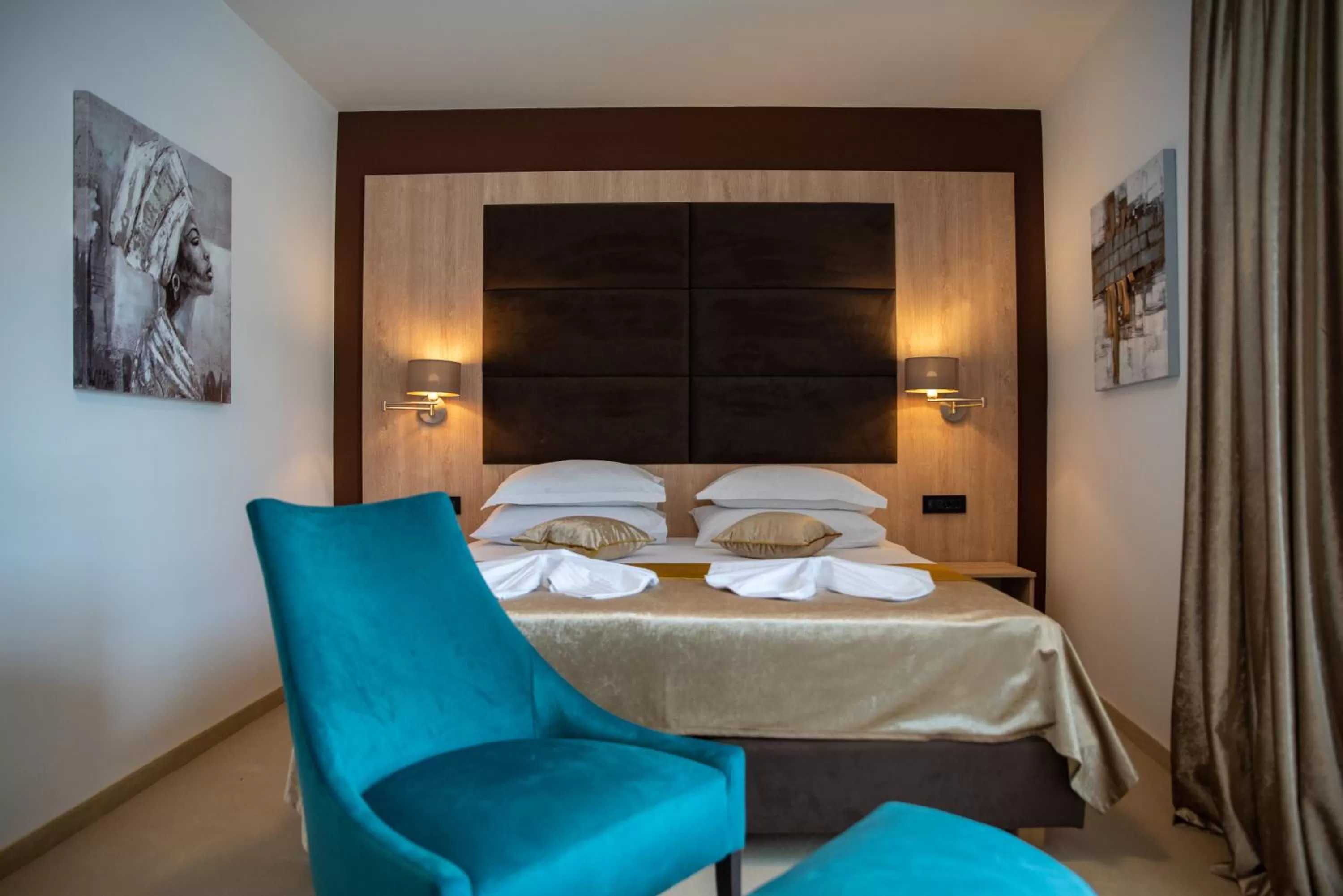 People, Bed in Hotel Meduza