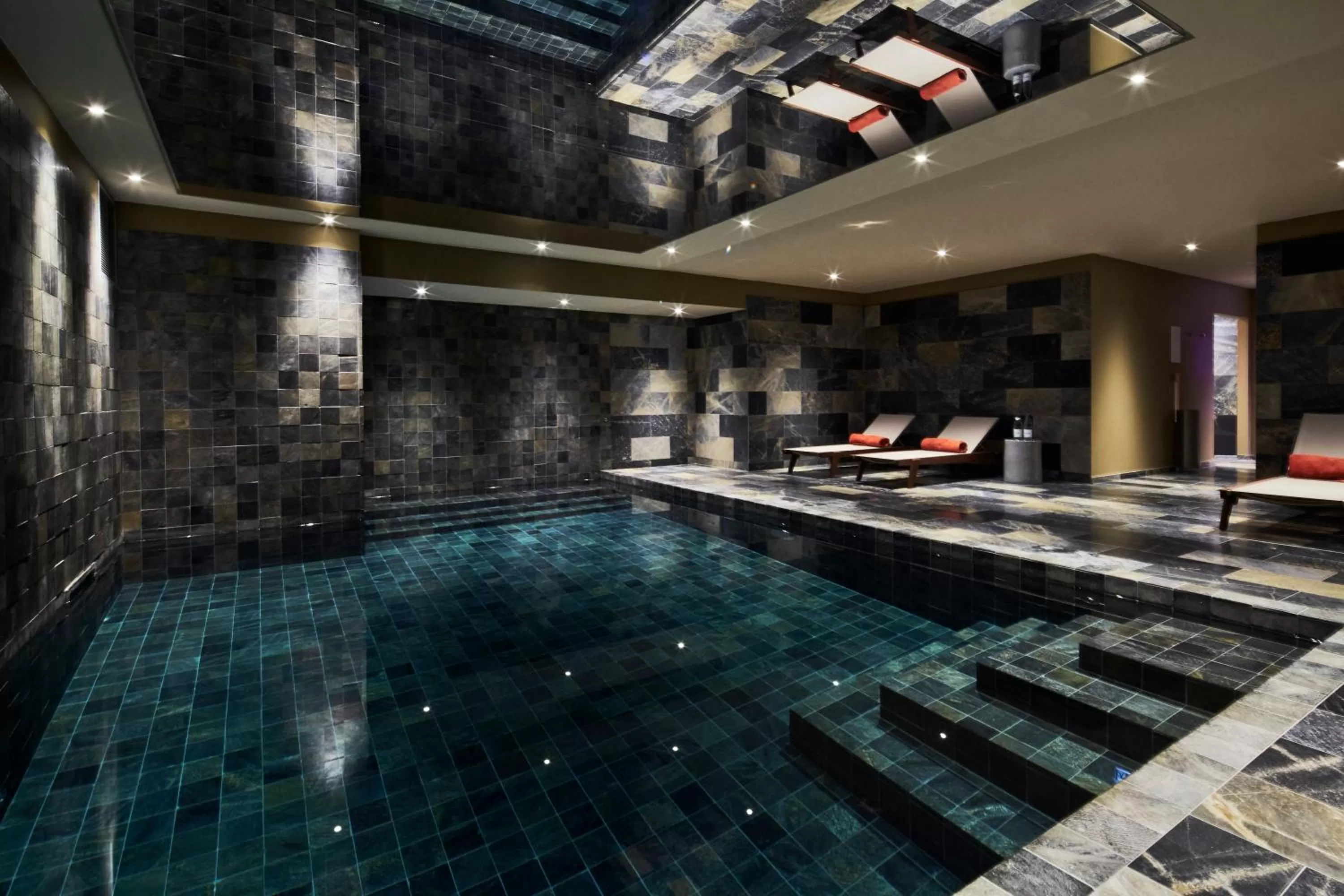 Spa and wellness centre/facilities in La Licorne Hotel & Spa Troyes - MGallery Collection