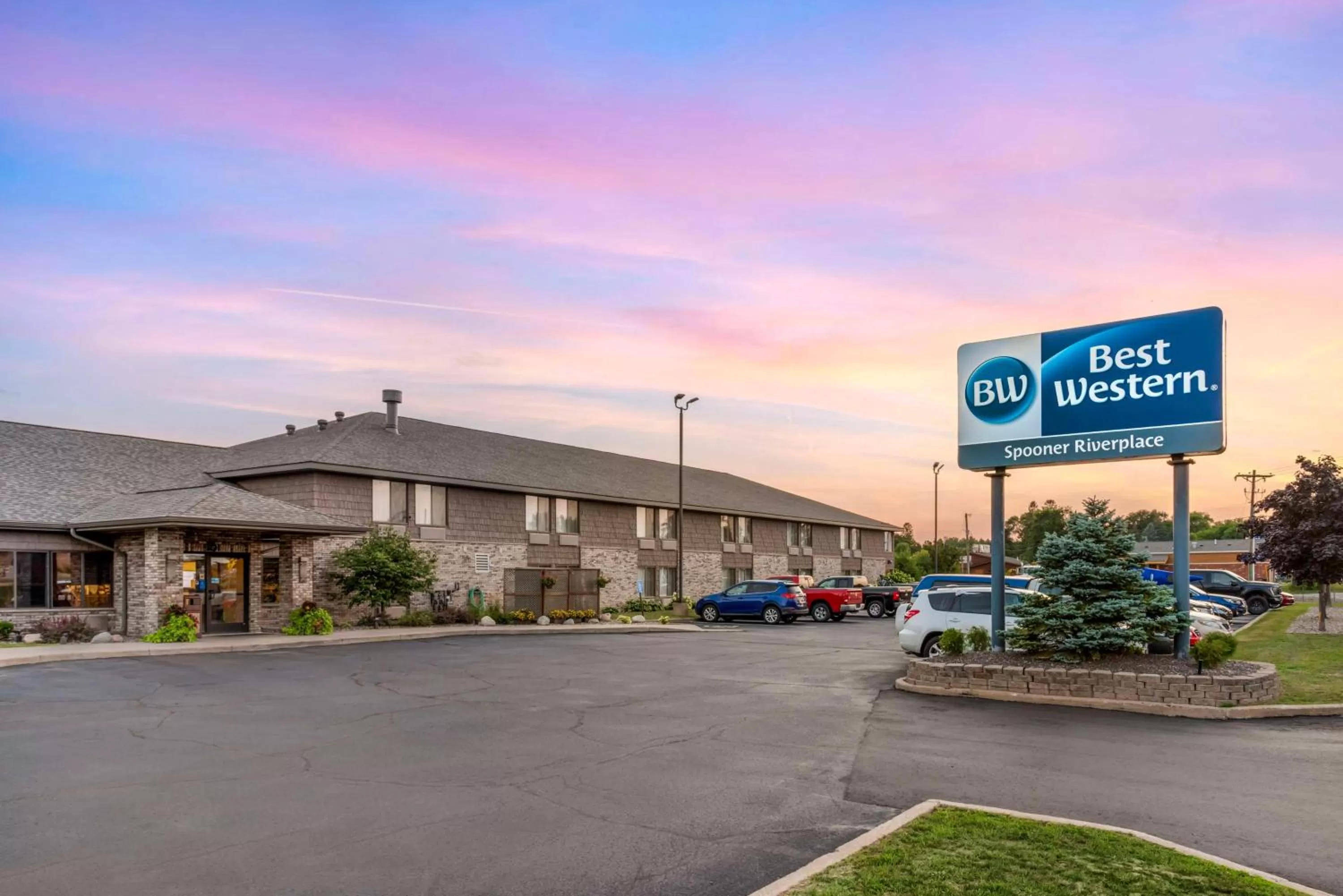 Property building in Best Western Spooner Riverplace