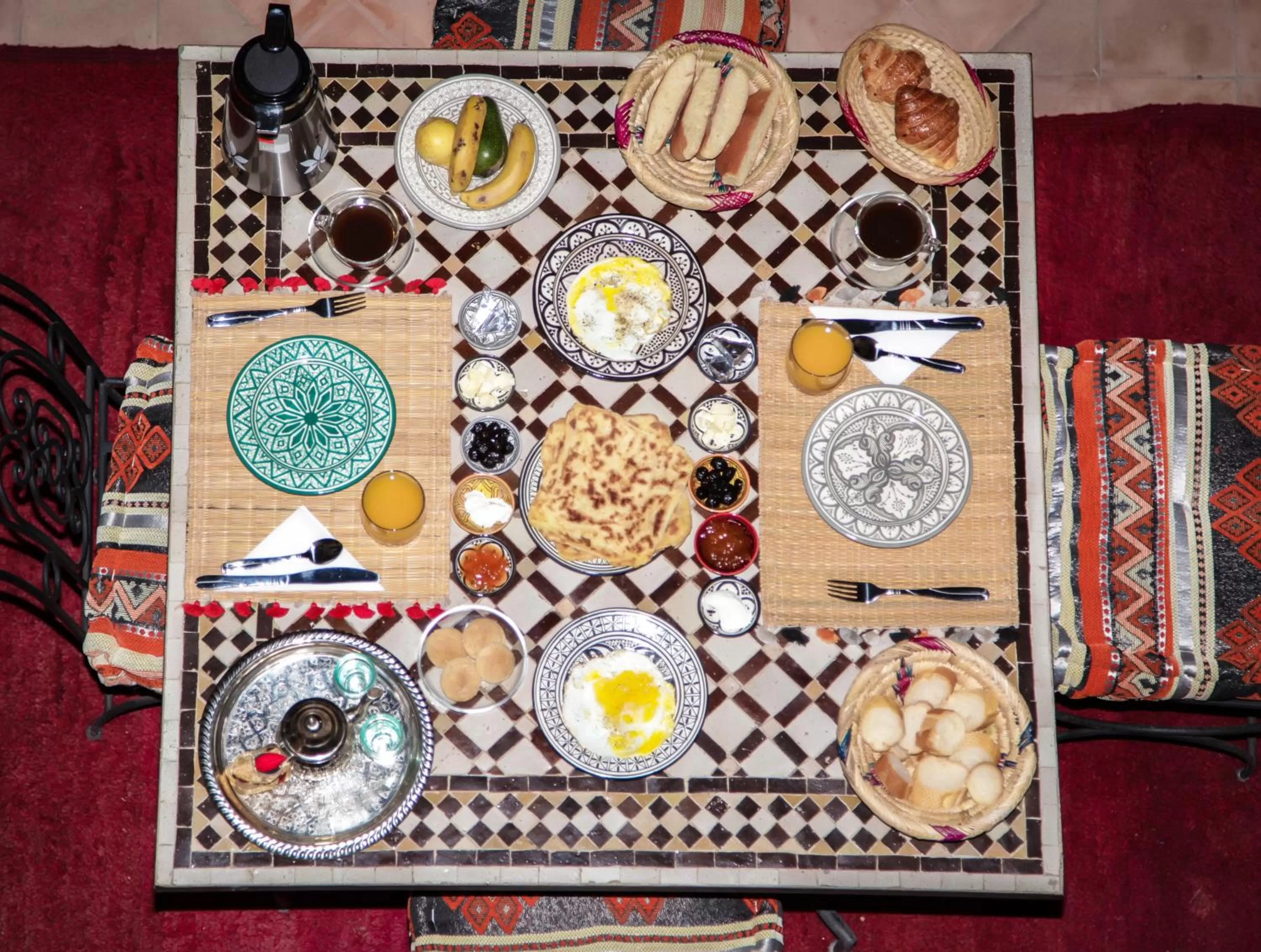 Food and drinks in Héritage Lalla Aicha et SPA