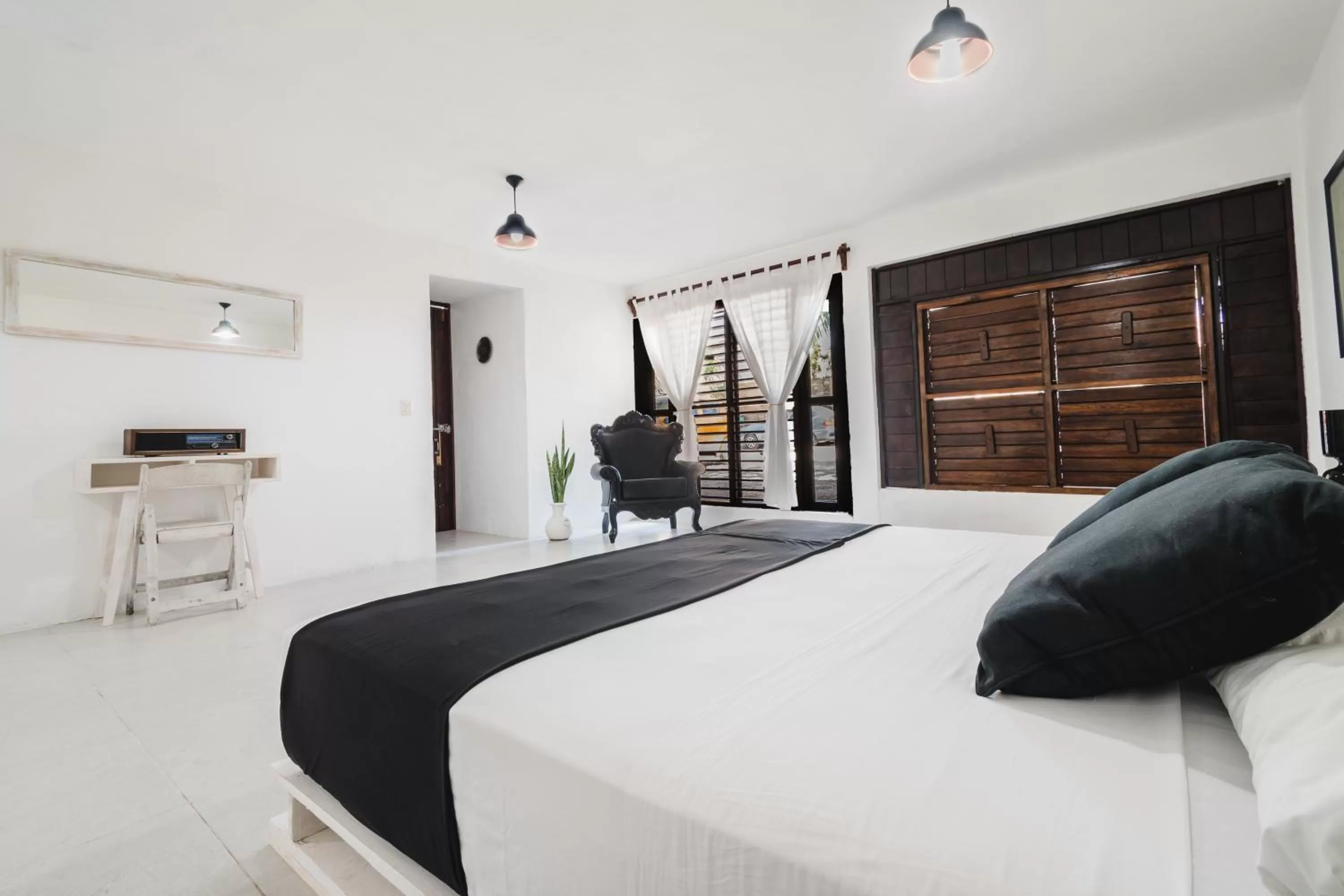 Photo of the whole room in Residencia Gorila