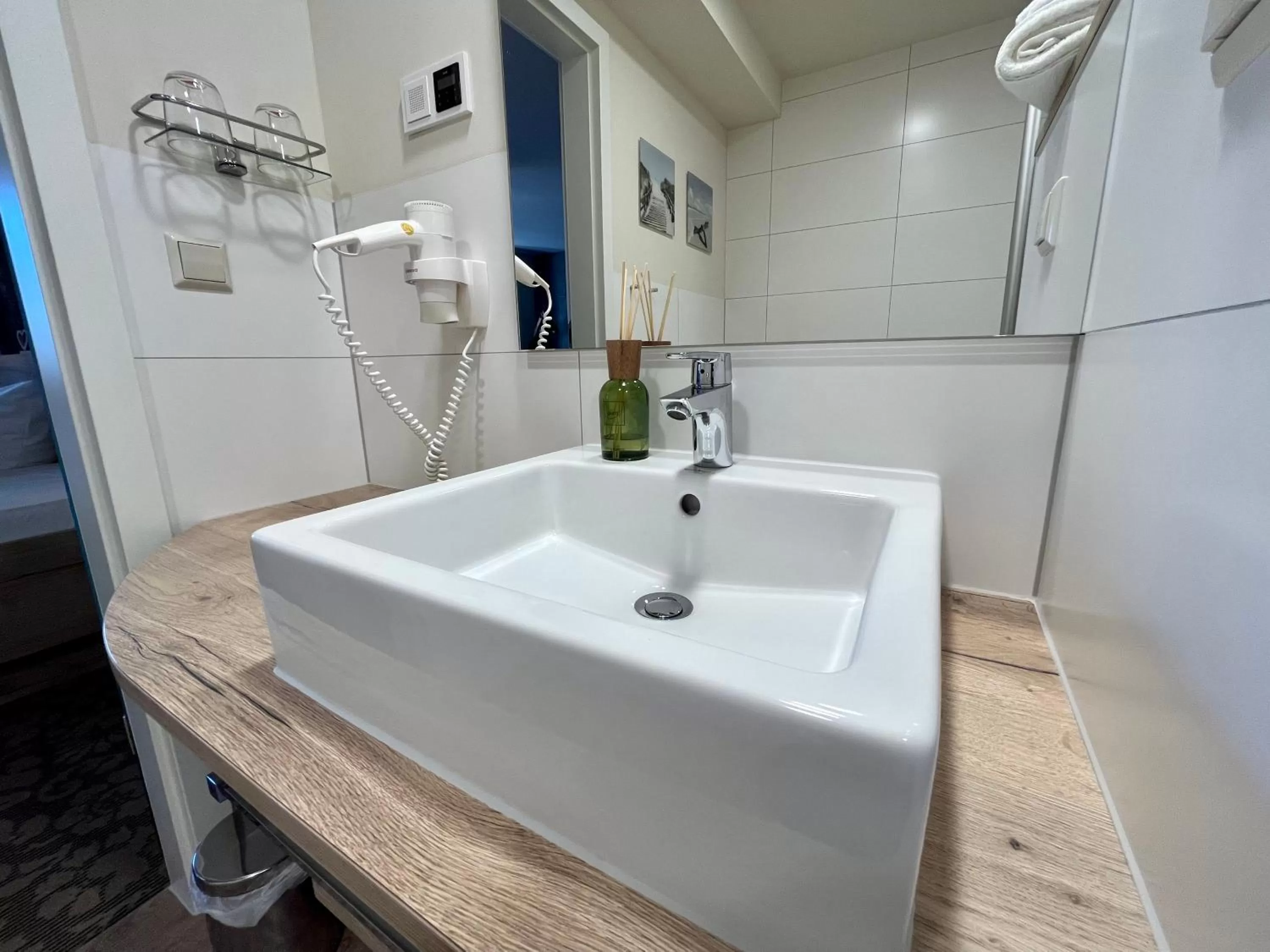 Bathroom in Hotel in der Mühle