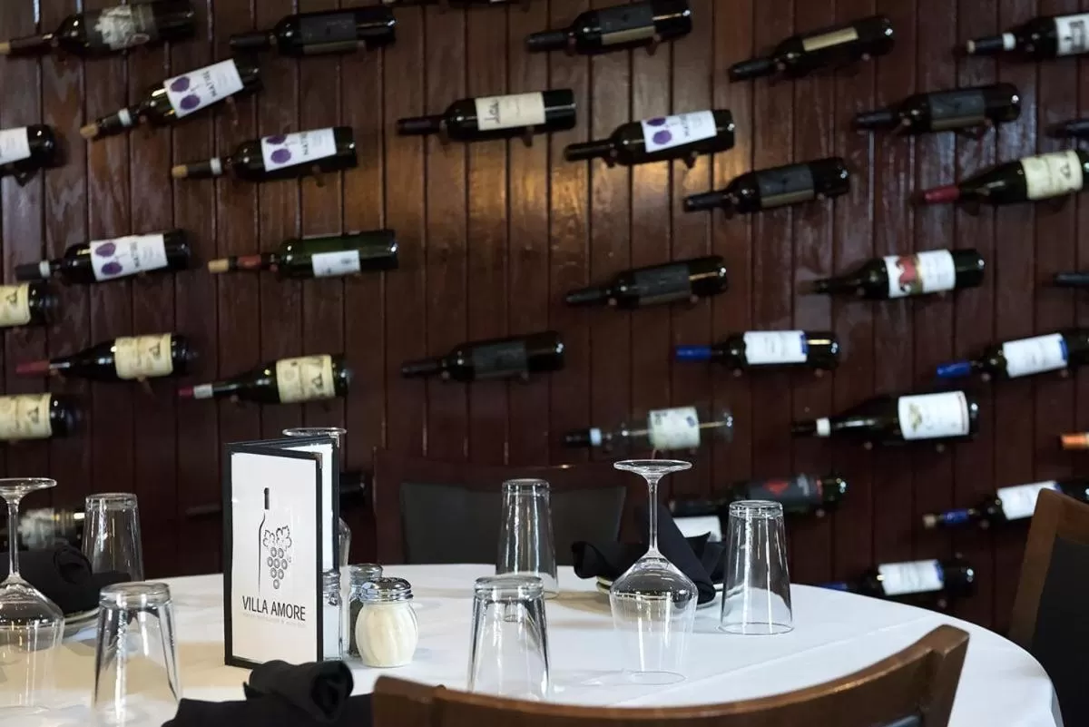 Restaurant/places to eat in Country Inn & Suites by Radisson, Lincoln North Hotel and Conference Center, NE