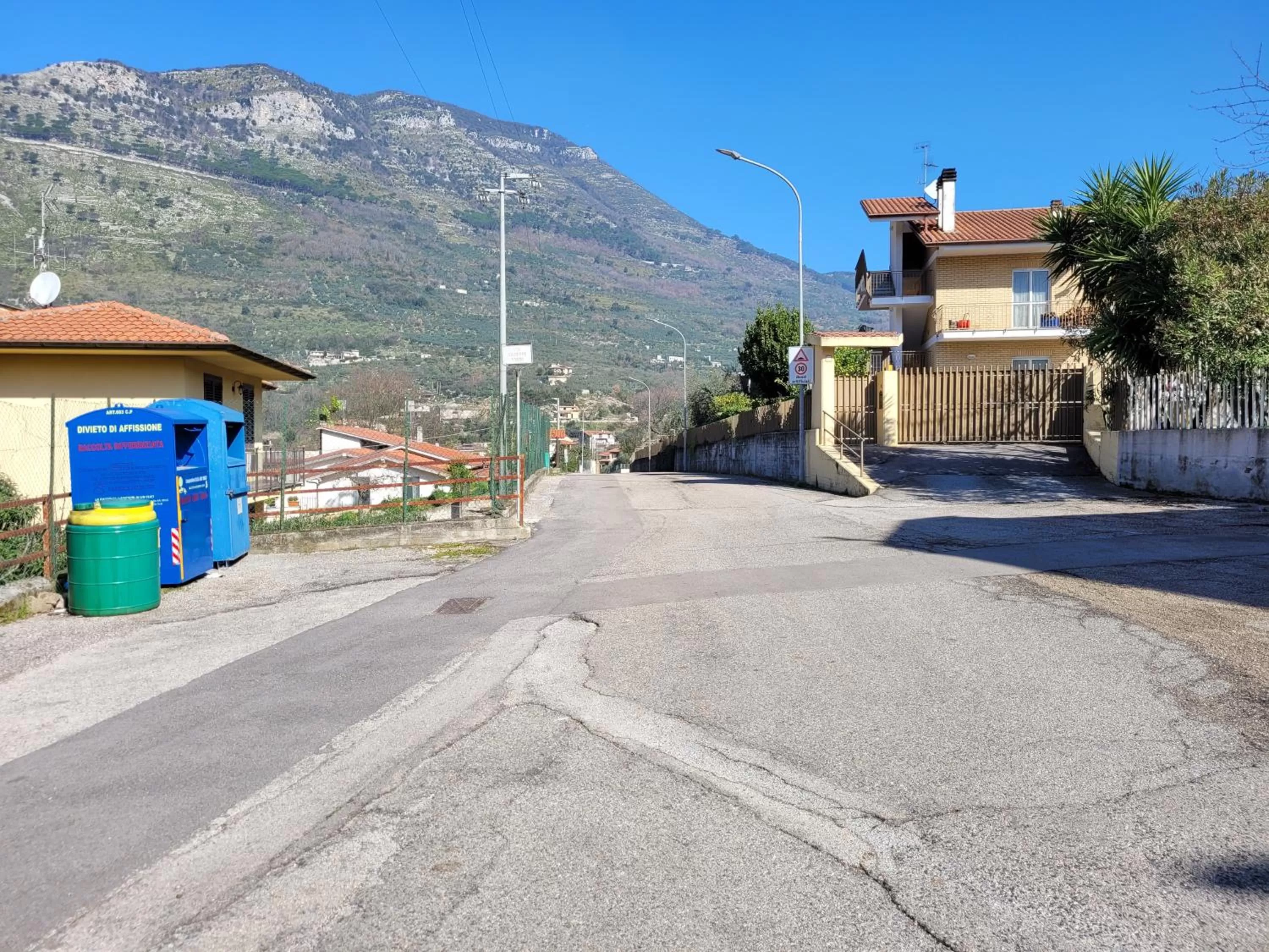 Alloggio turistico Magnifico Alessandro Valle Bernardo 04025 Lenola nei pressi di Fondi LT