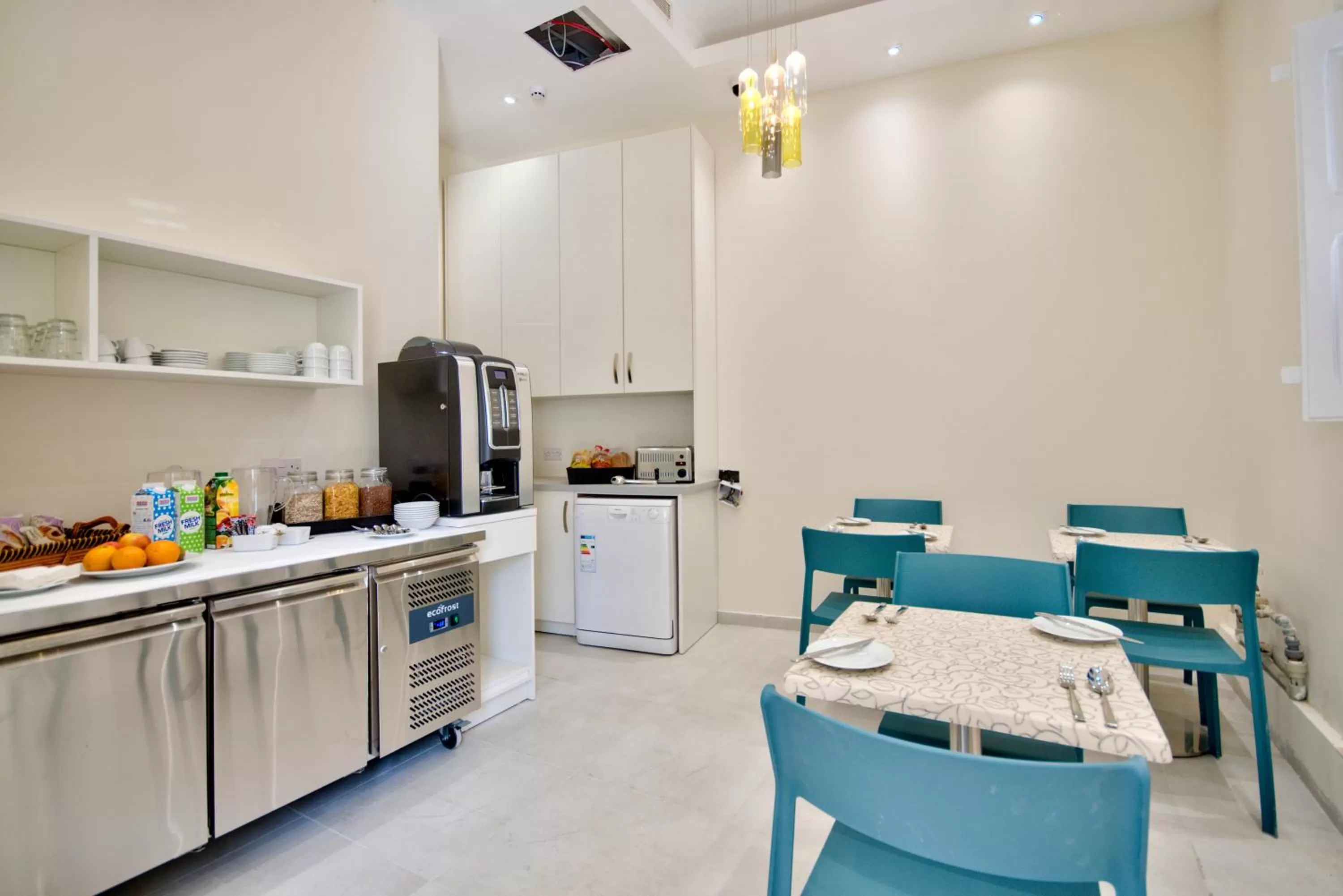 Breakfast in The Suites – Piazza Kirkop