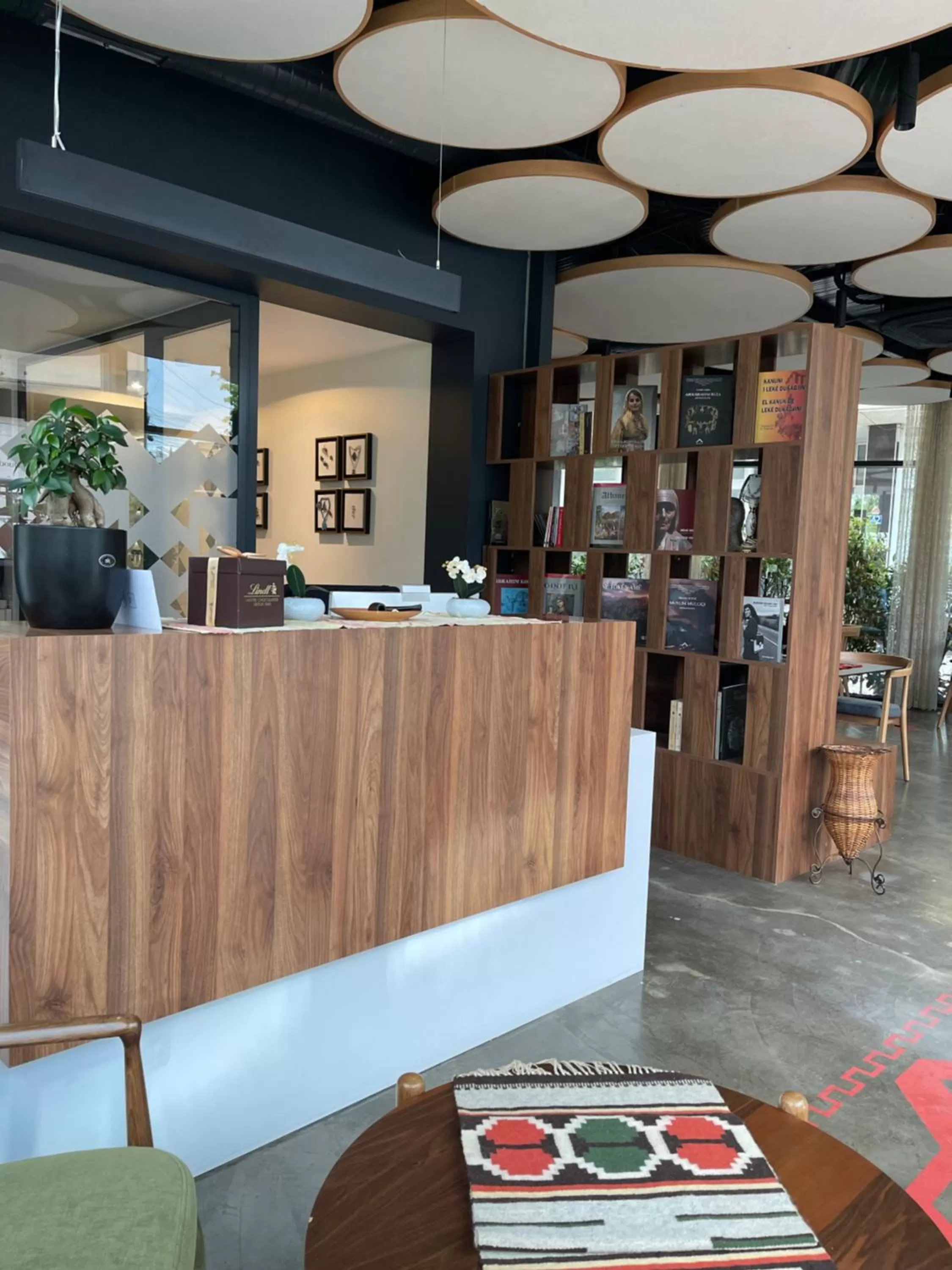 Lobby/Reception in Etnomania Boutique Hotel