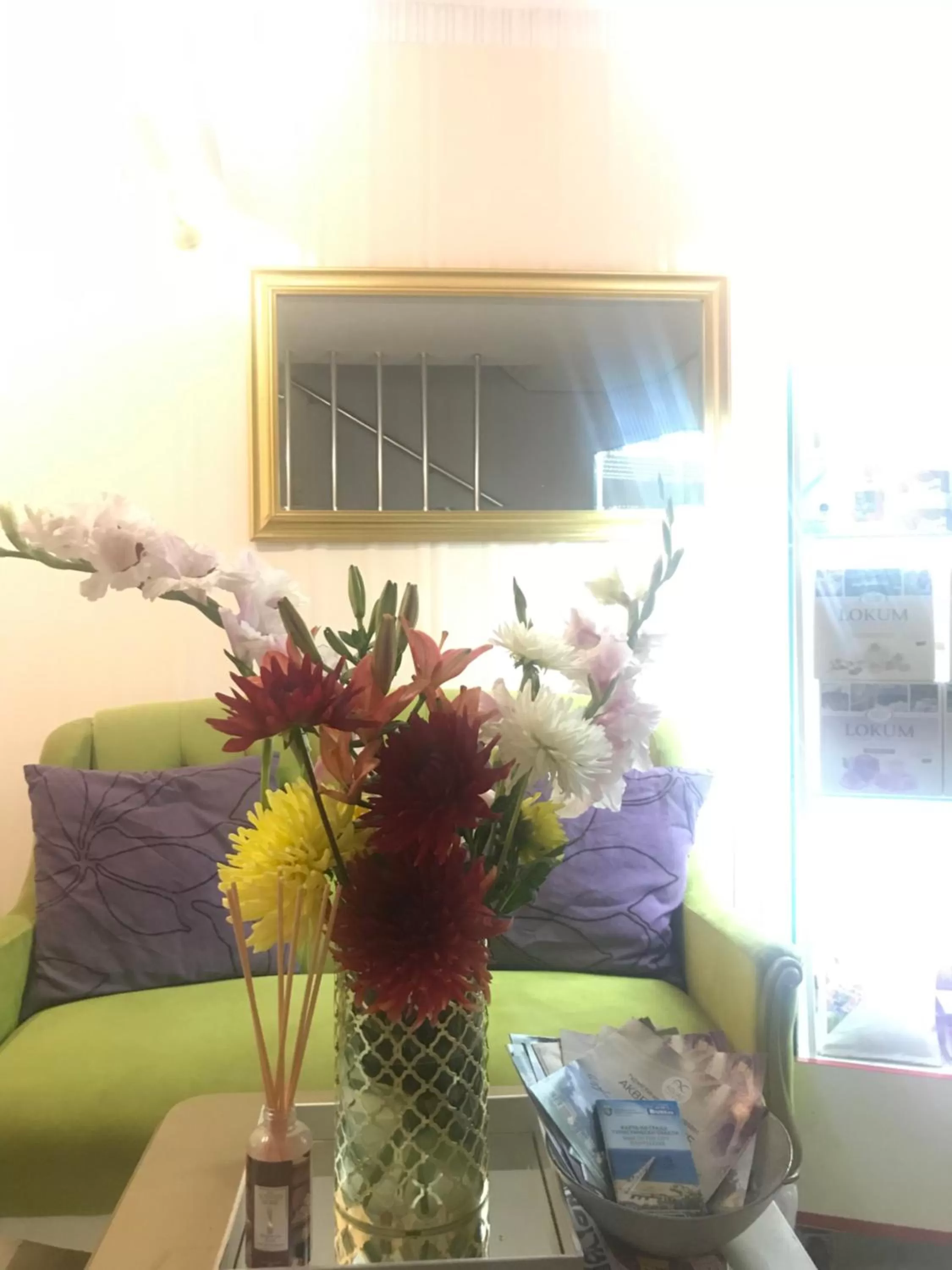 Seating area in White Rose Family Guest House