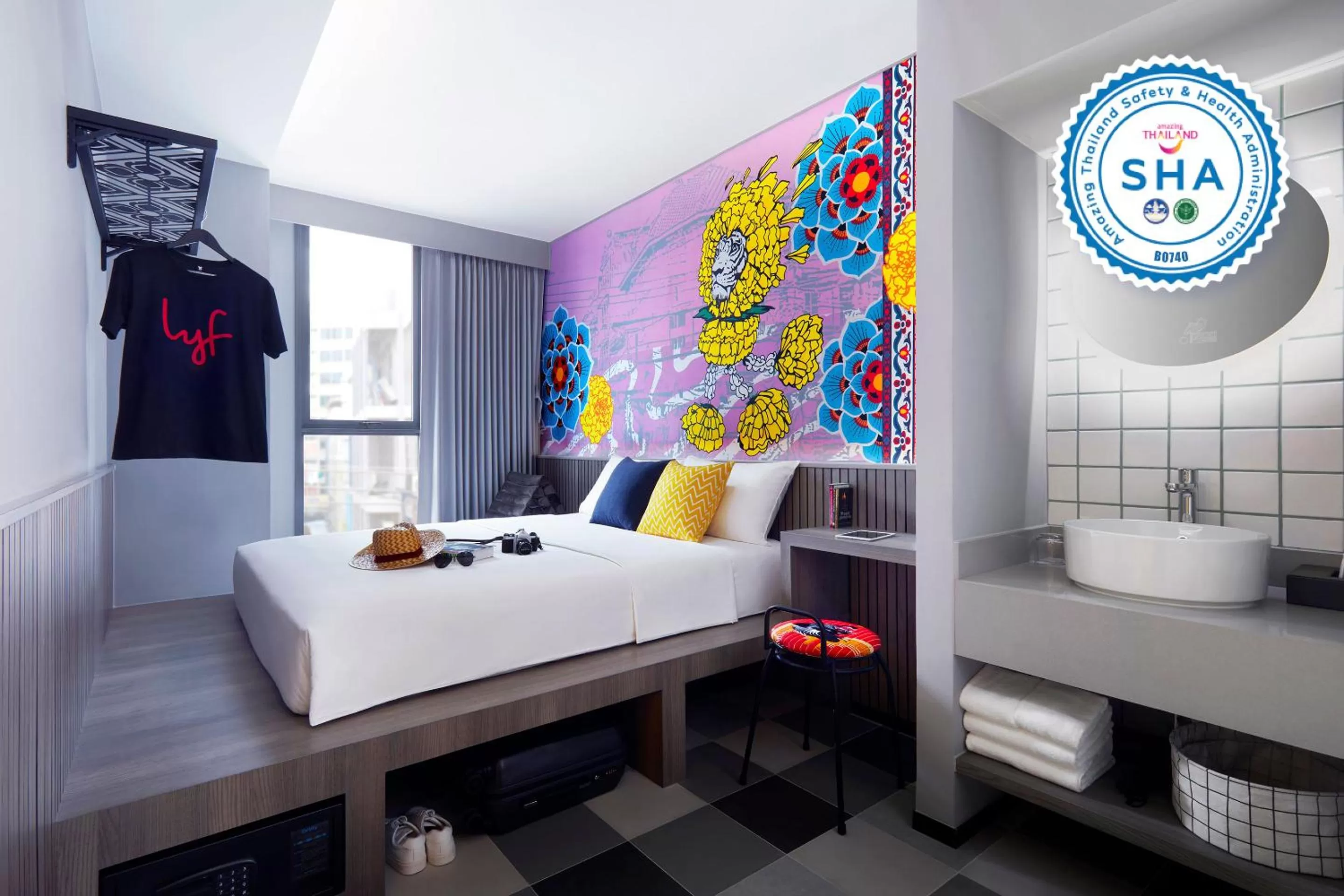 Logo/Certificate/Sign, Bed in lyf Sukhumvit 8 Bangkok