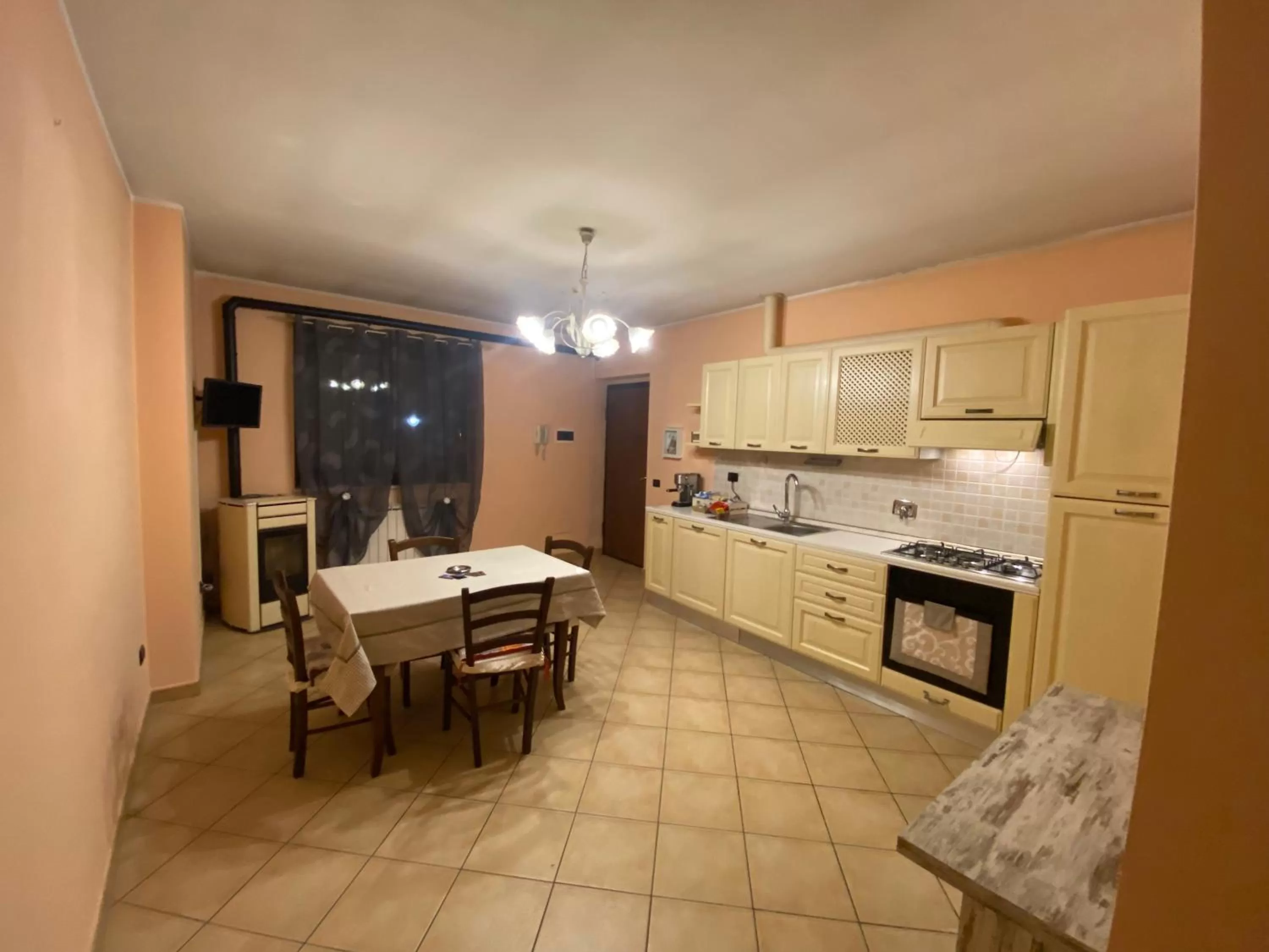 Kitchen or kitchenette in BELLA ASSISI B & B