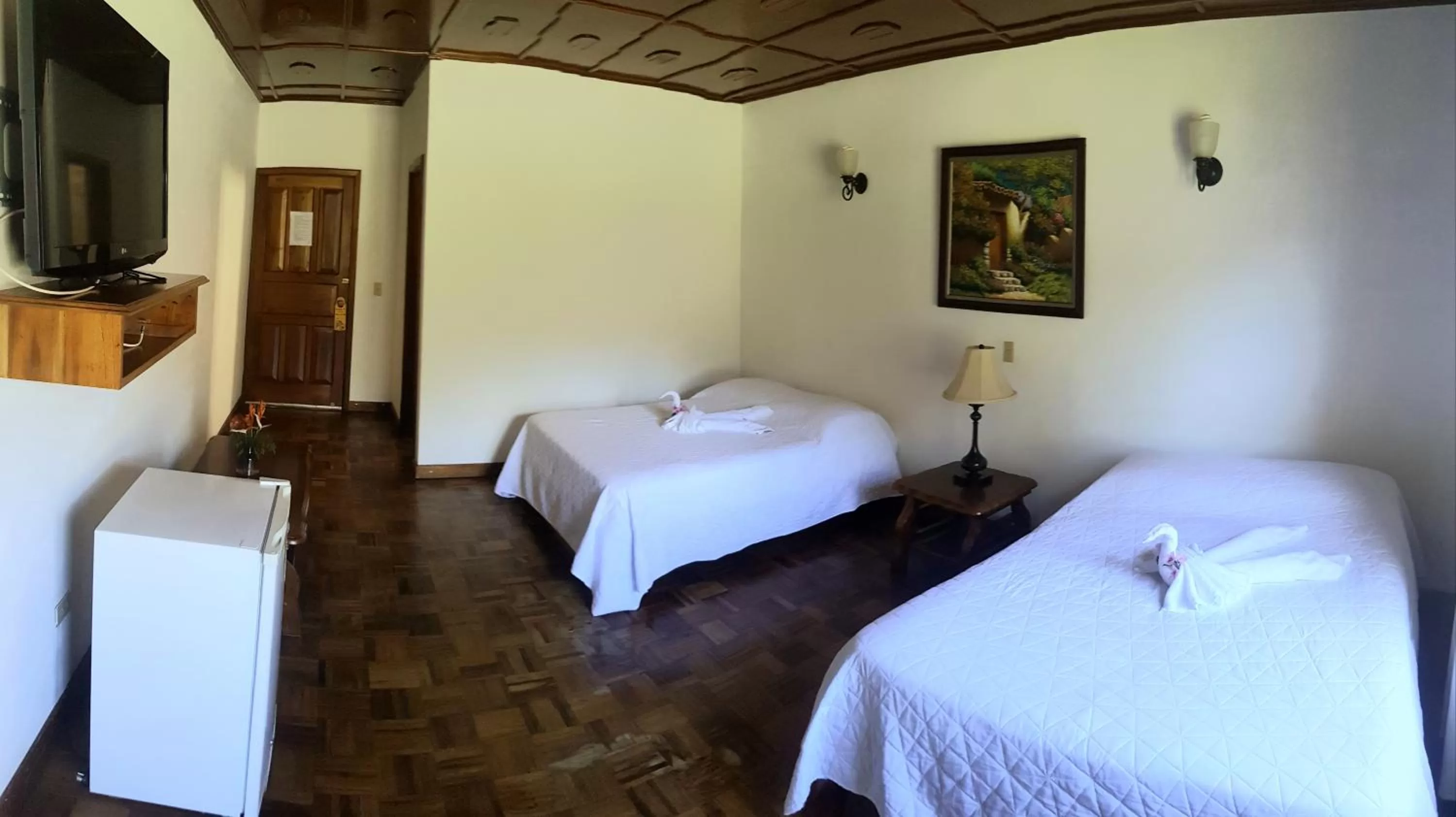 Photo of the whole room, Bed in Hotel Rebequet